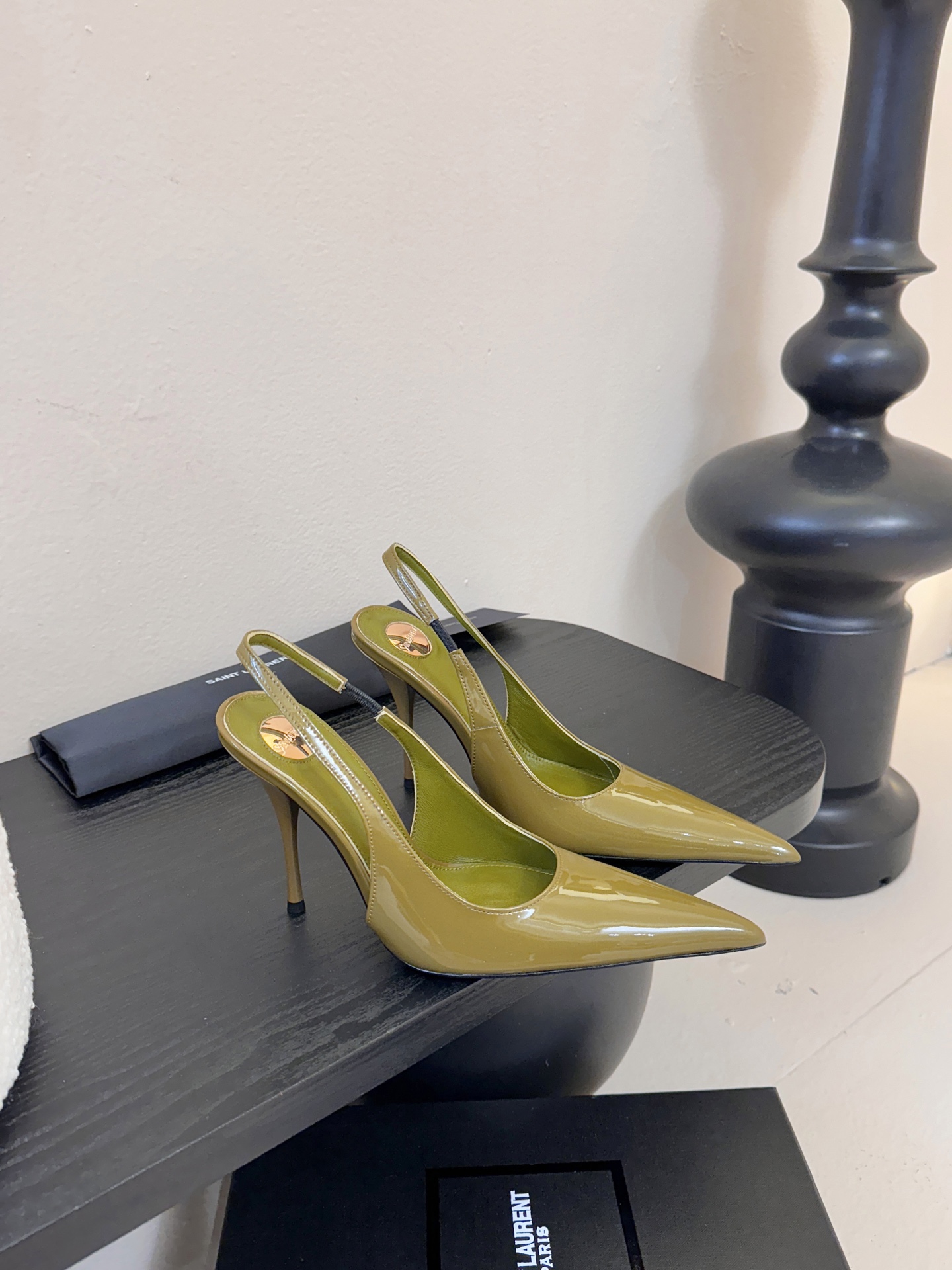 Saint Laurent / 圣罗兰Lee金属钻链条尖头高跟鞋YSL姐姐的美丽尤物高跟鞋 又是人间圣罗