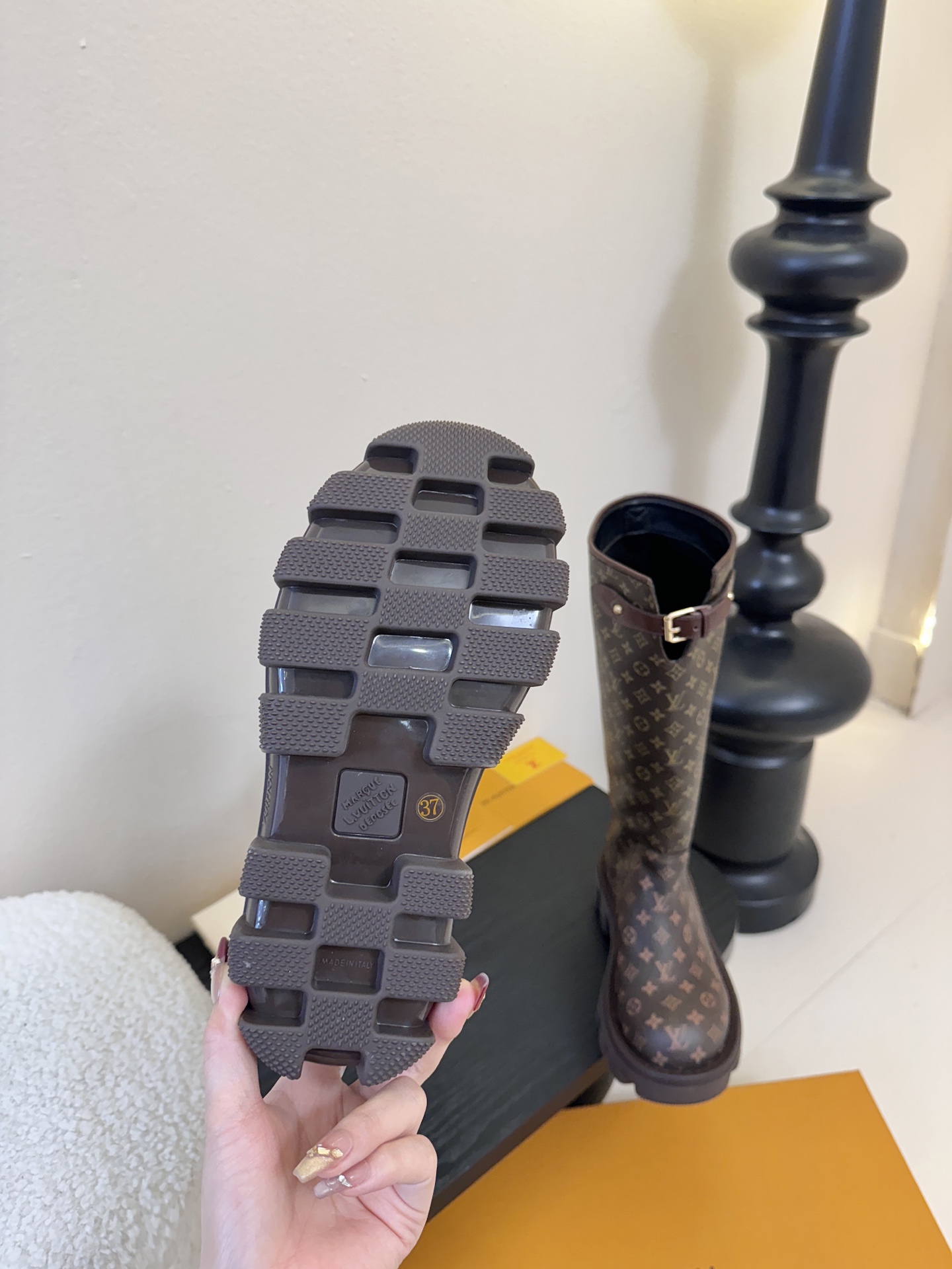 25Fw秋冬新款Louis vuitton LV BEAUBOURG高筒靴老花吊坠骑士靴厚底侧拉链长靴本