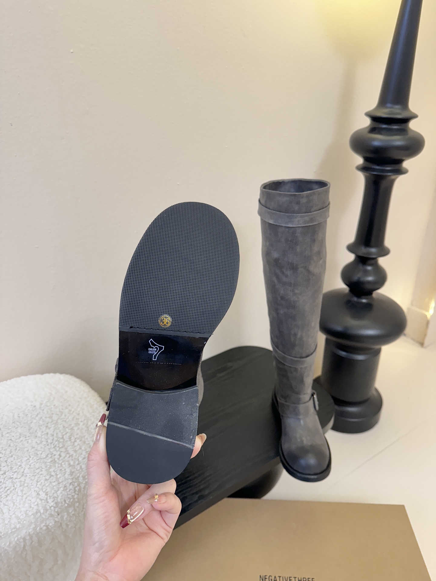 Negative Three骑士靴 氛围感的极致，真的帅到不讲理，原版定制粗犷的皮面和做旧质感，像是从电