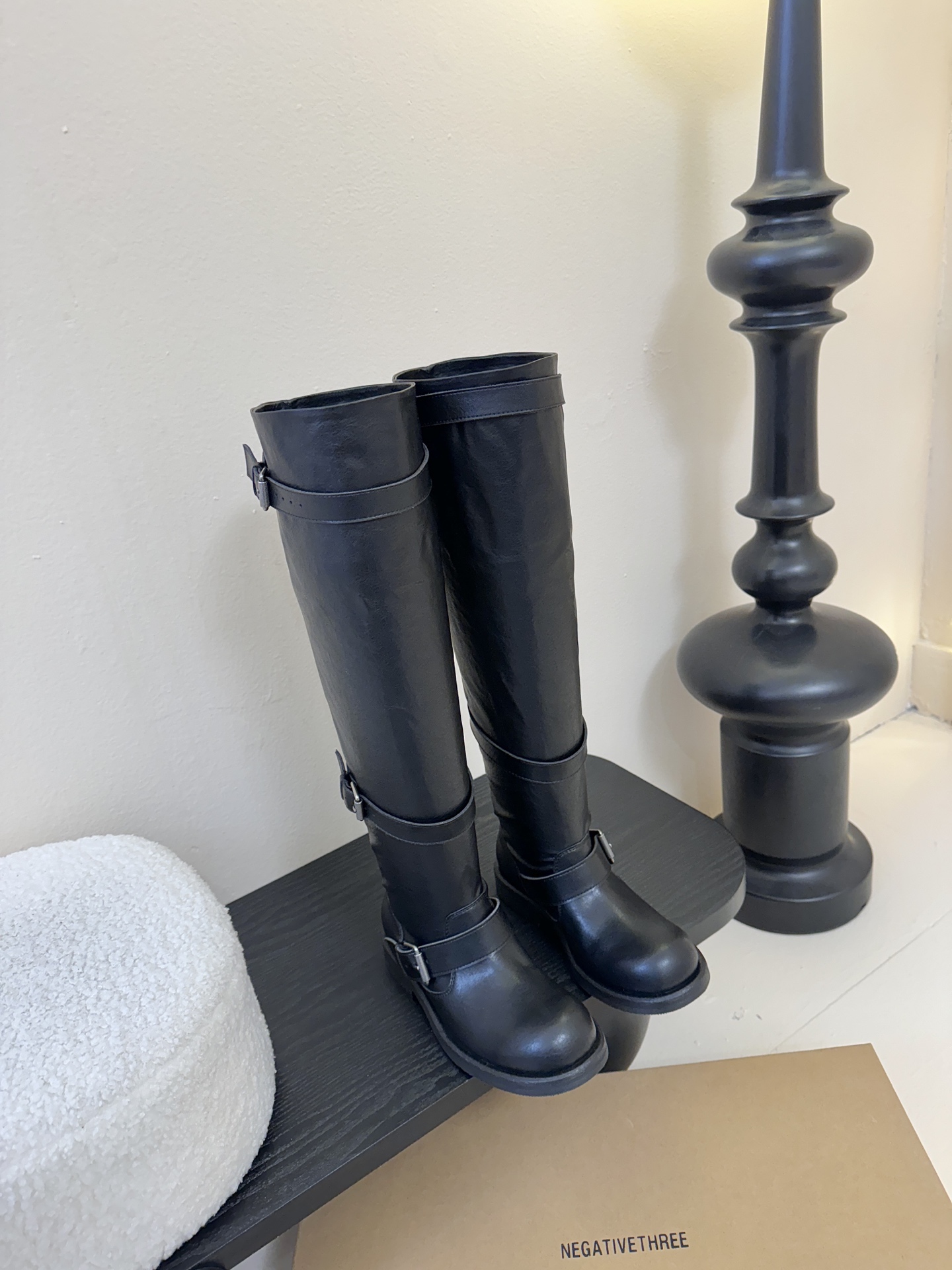 Negative Three骑士靴 氛围感的极致，真的帅到不讲理，原版定制粗犷的皮面和做旧质感，像是从电