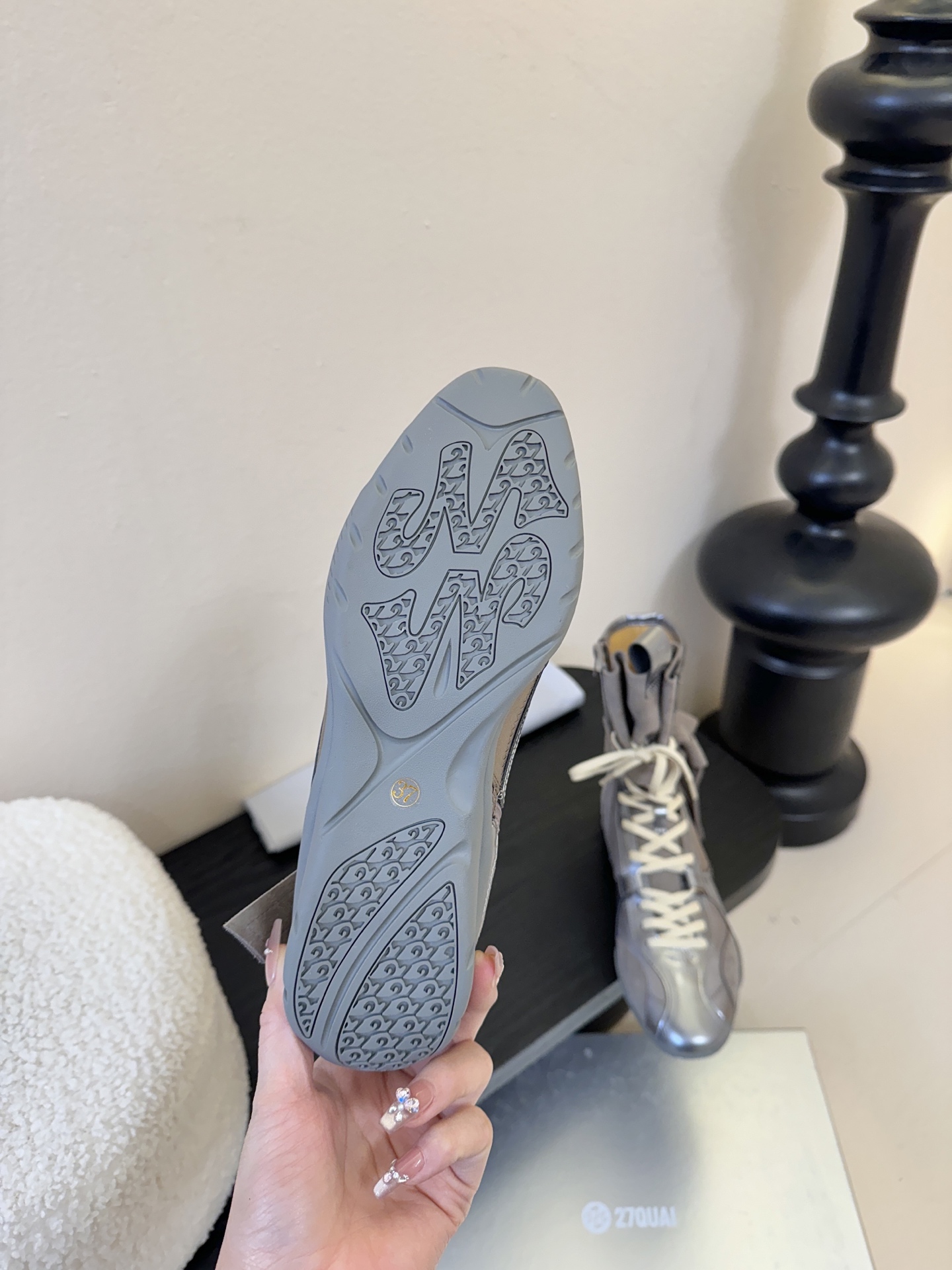 代购级增加颜色27QUAI 25ss 春夏新款 走秀款德训 拳击靴 休闲靴设计理念源于拳击靴和芭蕾舞鞋两