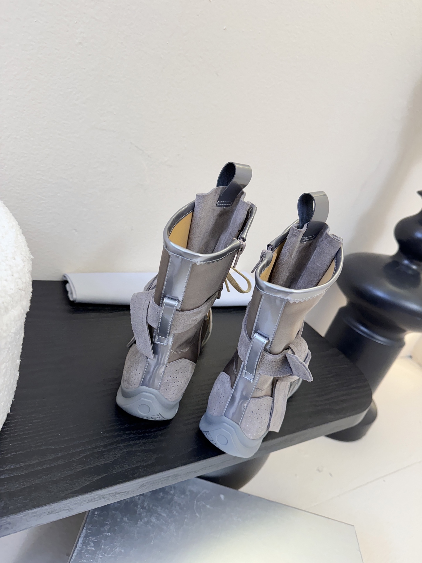 代购级增加颜色27QUAI 25ss 春夏新款 走秀款德训 拳击靴 休闲靴设计理念源于拳击靴和芭蕾舞鞋两