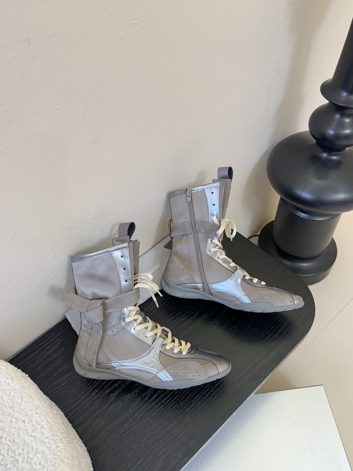 代购级增加颜色27QUAI 25ss 春夏新款 走秀款德训 拳击靴 休闲靴设计理念源于拳击靴和芭蕾舞鞋两