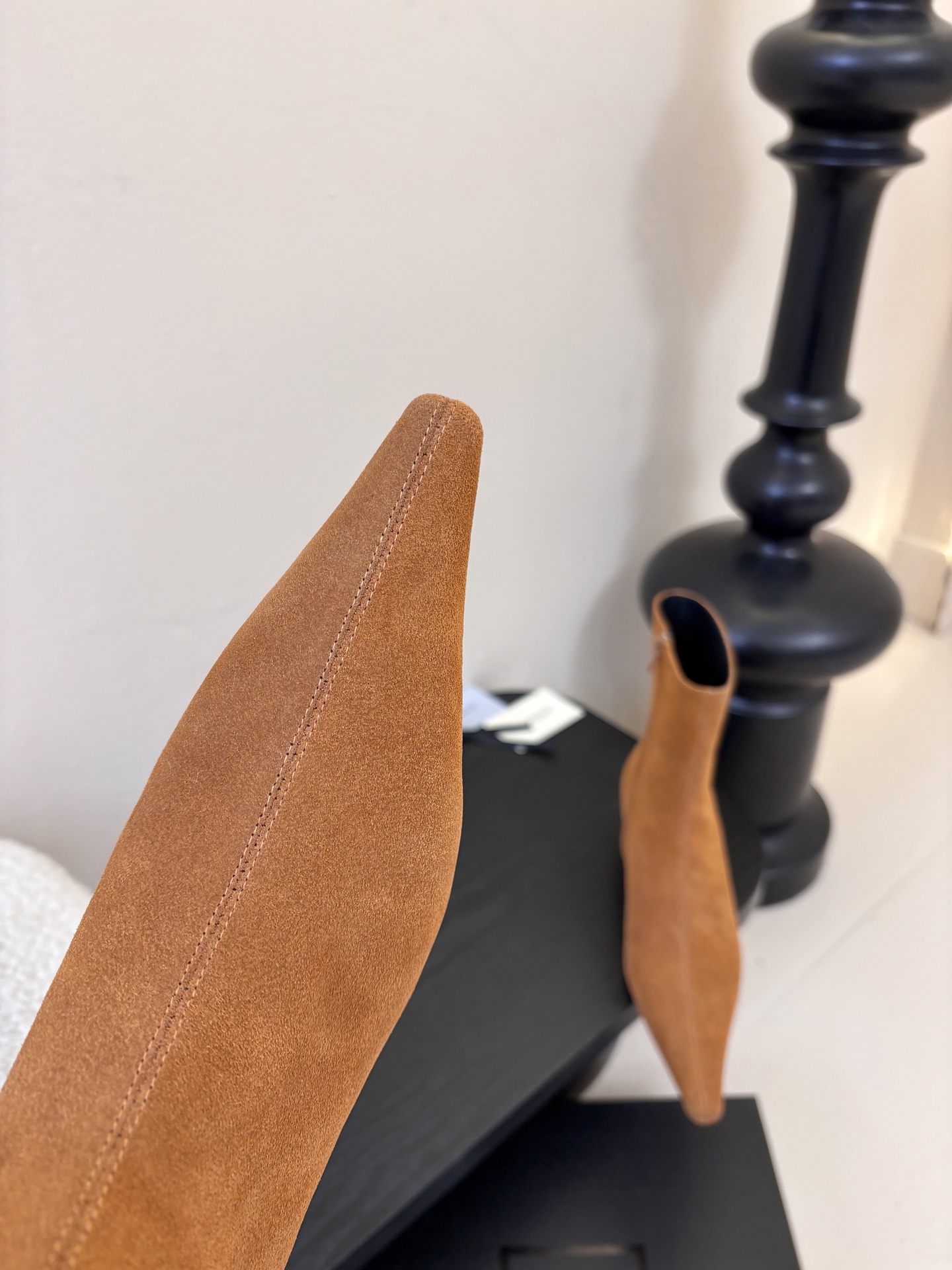 SAINT LAURENT圣罗兰秋冬走秀款 粗跟短靴 超多明星时尚博主种草 唯有YSL最懂女人心不接受反