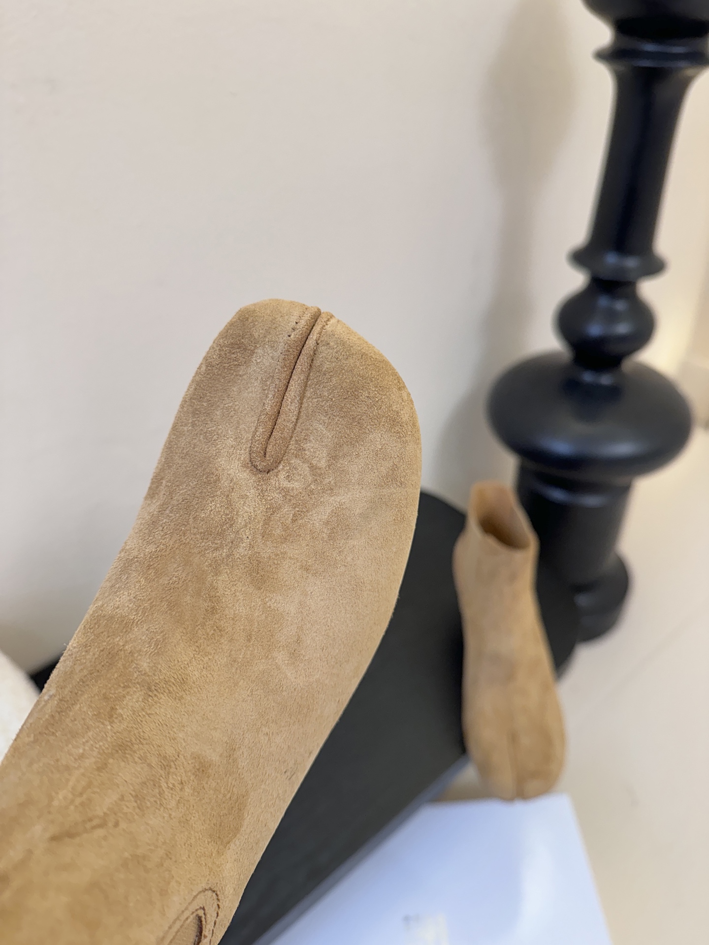 Maison Margiel* 玛吉拉分趾经典款矮跟娃娃头苹果头短靴MM6家tabi分趾鞋靴2025新品