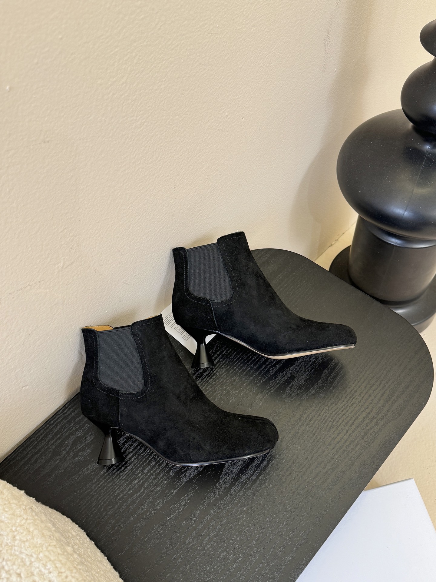 Maison Margiel* 玛吉拉分趾经典款矮跟娃娃头苹果头短靴MM6家tabi分趾鞋靴2025新品