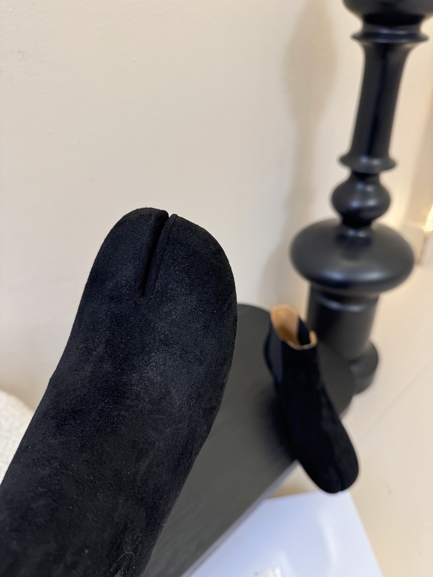 Maison Margiel* 玛吉拉分趾经典款矮跟娃娃头苹果头短靴MM6家tabi分趾鞋靴2025新品