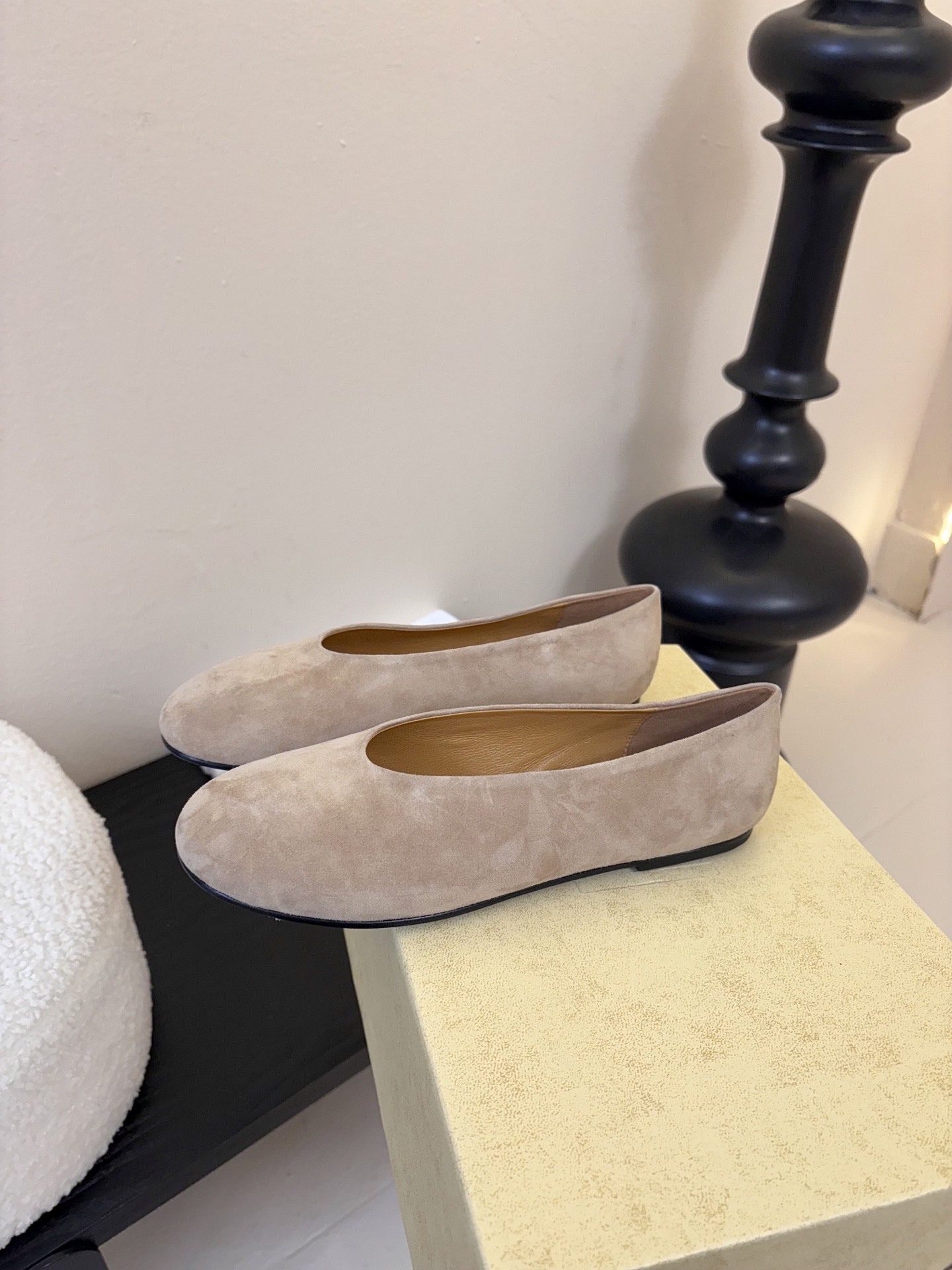 The ro*26早春新款玛丽珍平底单鞋跳舞鞋奶奶鞋！很少会看到一款跳舞鞋会做到这么精细、而且对脚的包容