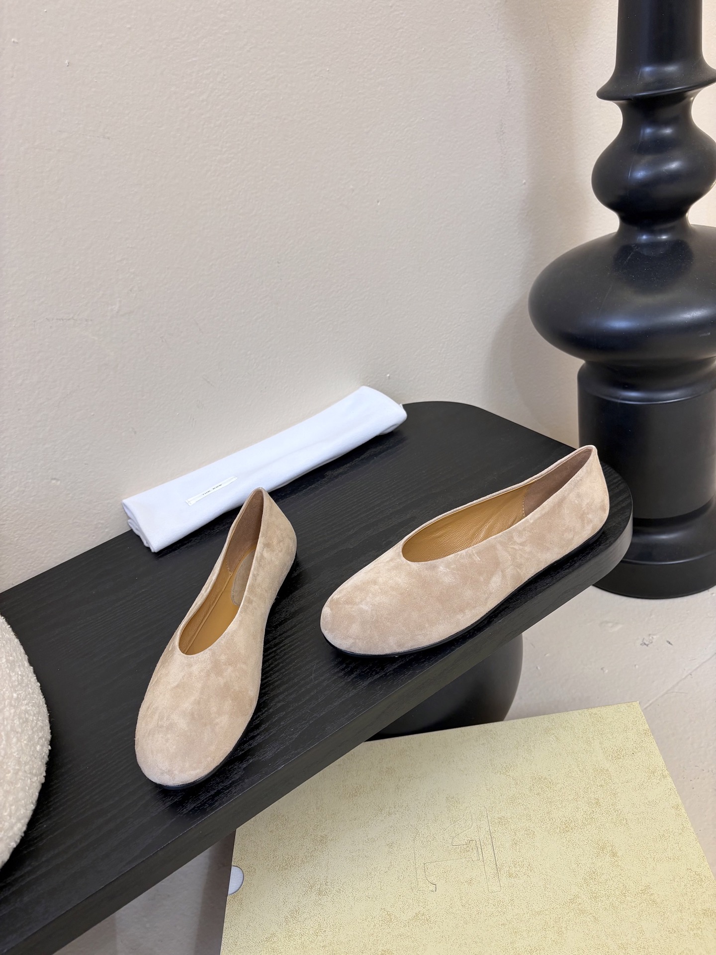 The ro*26早春新款玛丽珍平底单鞋跳舞鞋奶奶鞋！很少会看到一款跳舞鞋会做到这么精细、而且对脚的包容