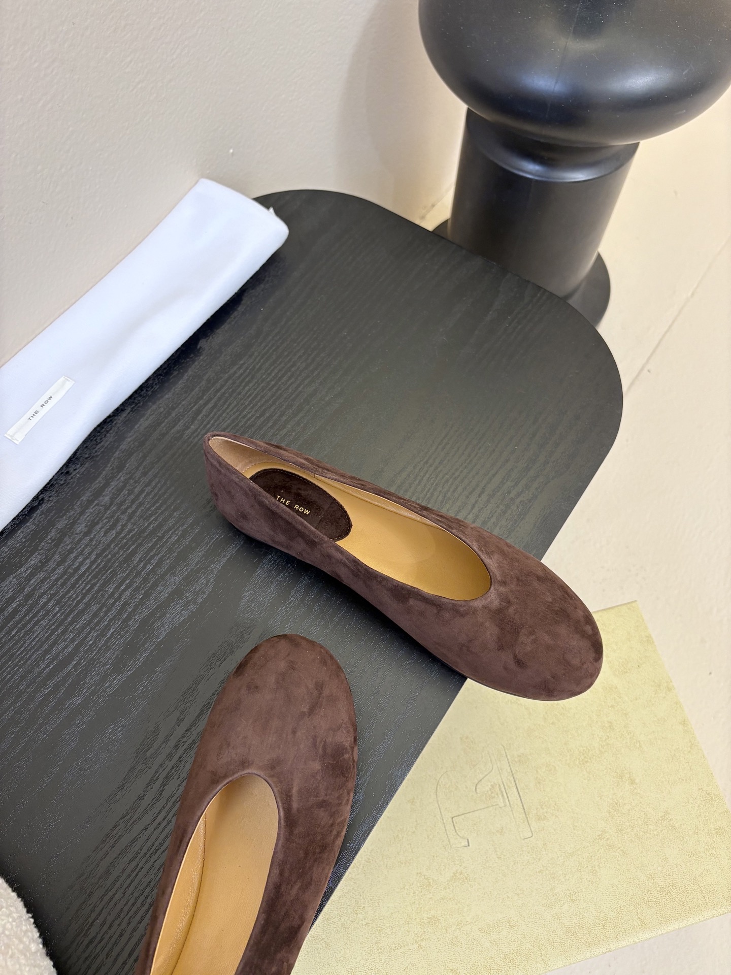 The ro*26早春新款玛丽珍平底单鞋跳舞鞋奶奶鞋！很少会看到一款跳舞鞋会做到这么精细、而且对脚的包容