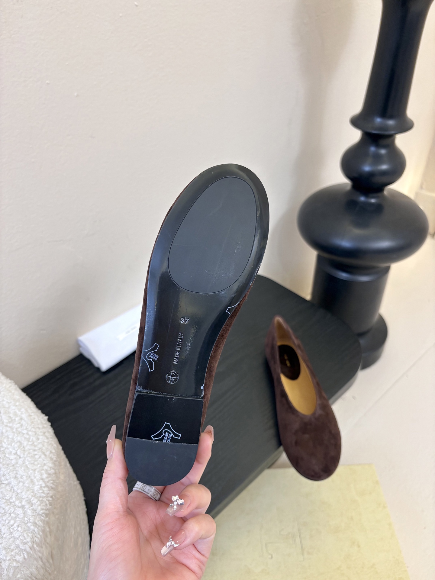 The ro*26早春新款玛丽珍平底单鞋跳舞鞋奶奶鞋！很少会看到一款跳舞鞋会做到这么精细、而且对脚的包容