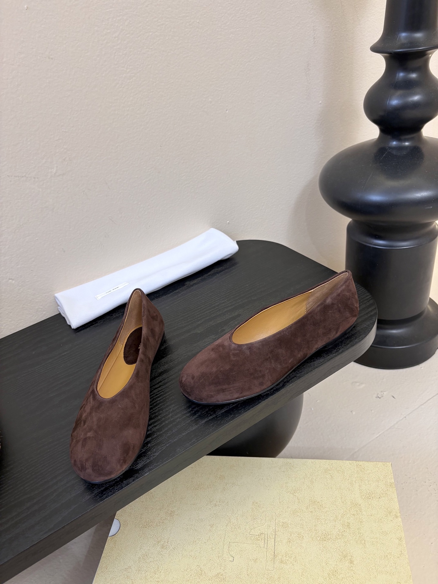 The ro*26早春新款玛丽珍平底单鞋跳舞鞋奶奶鞋！很少会看到一款跳舞鞋会做到这么精细、而且对脚的包容