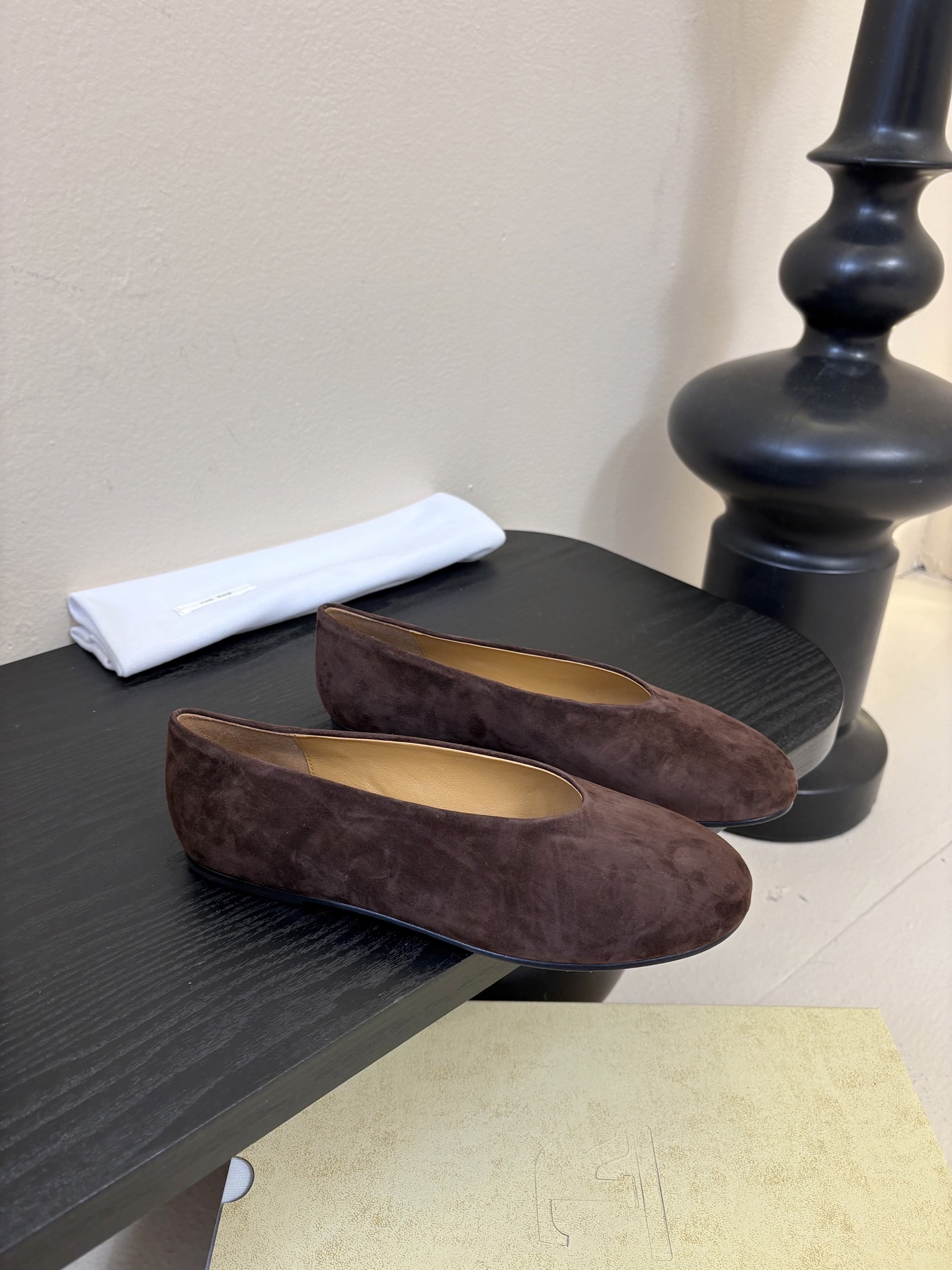 The ro*26早春新款玛丽珍平底单鞋跳舞鞋奶奶鞋！很少会看到一款跳舞鞋会做到这么精细、而且对脚的包容