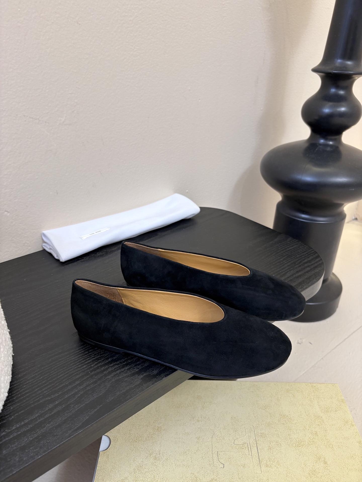 The ro*26早春新款玛丽珍平底单鞋跳舞鞋奶奶鞋！很少会看到一款跳舞鞋会做到这么精细、而且对脚的包容