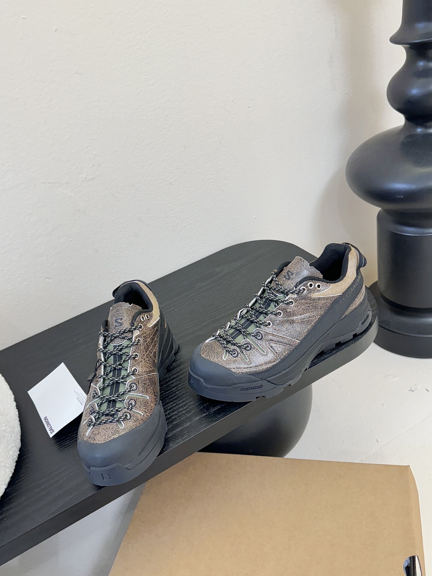 萨落蒙代购级别MM6针织SALOMON 联名款半拖鬼才设计师品牌，一个轻奢品牌‼️上脚很百搭哦，也很随脚