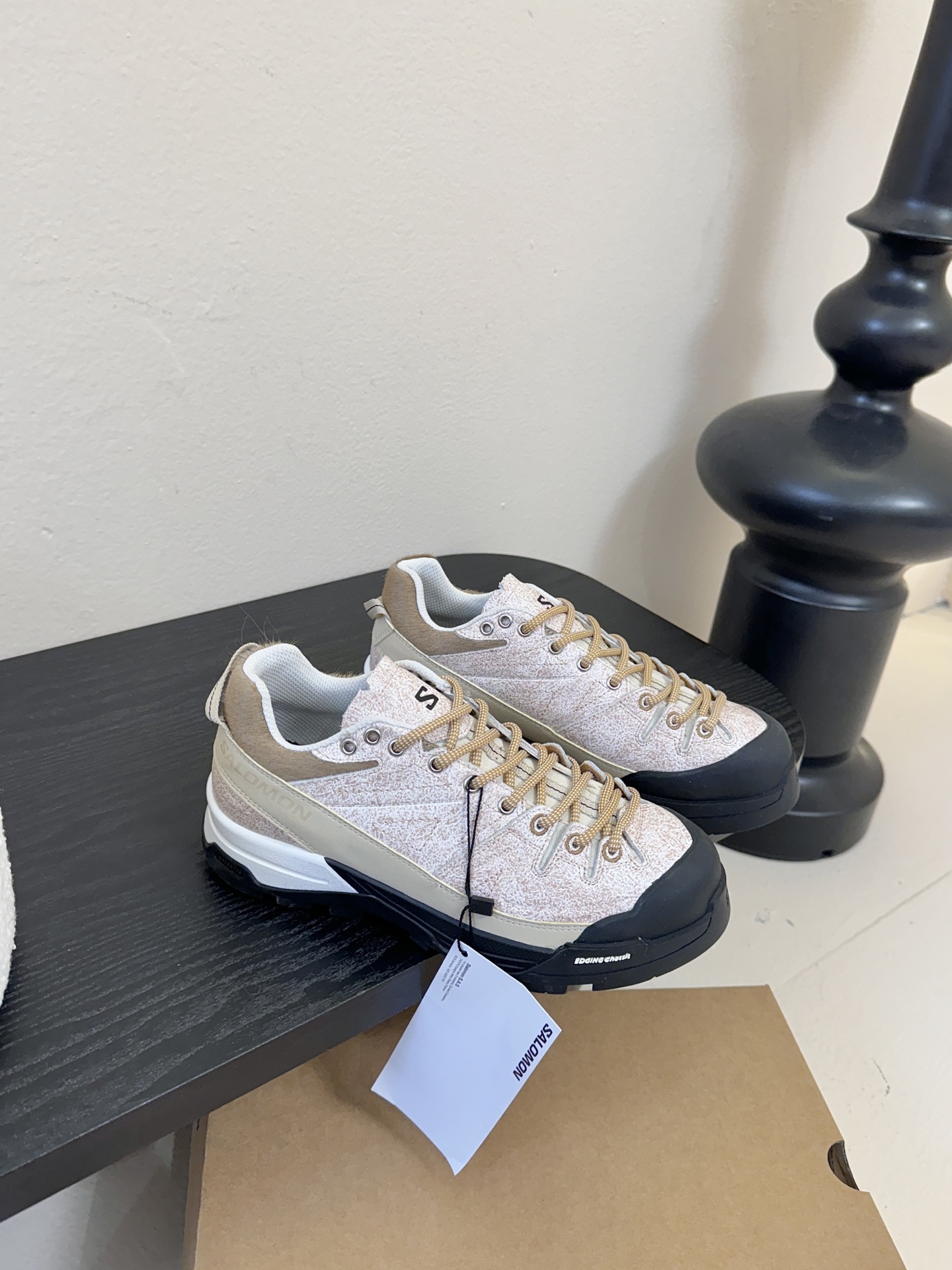 萨落蒙代购级别MM6针织SALOMON 联名款半拖鬼才设计师品牌，一个轻奢品牌‼️上脚很百搭哦，也很随脚