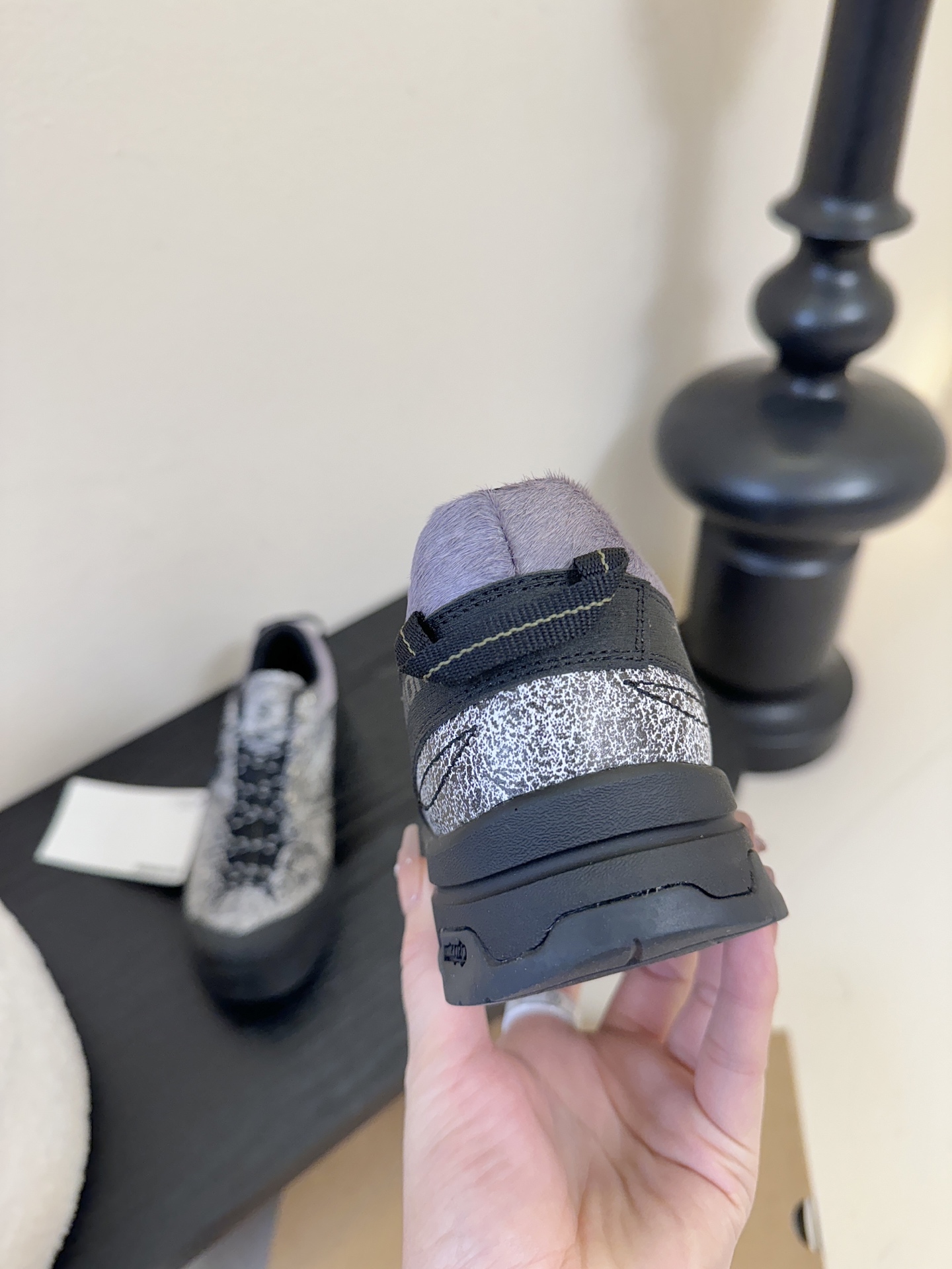 萨落蒙代购级别MM6针织SALOMON 联名款半拖鬼才设计师品牌，一个轻奢品牌‼️上脚很百搭哦，也很随脚