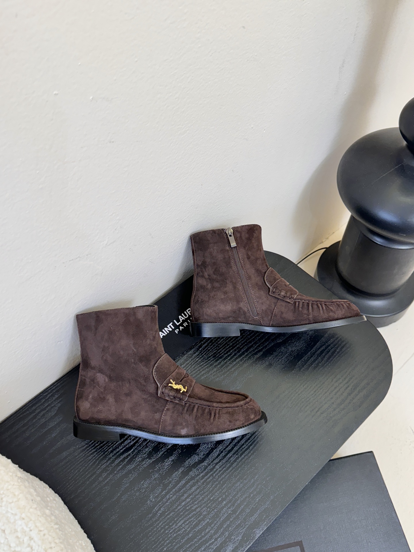 Saint Laurent圣罗兰秋冬最新款布洛克短靴 超多明星时尚博主种草 大小质感与原版完全一致✔️鞋