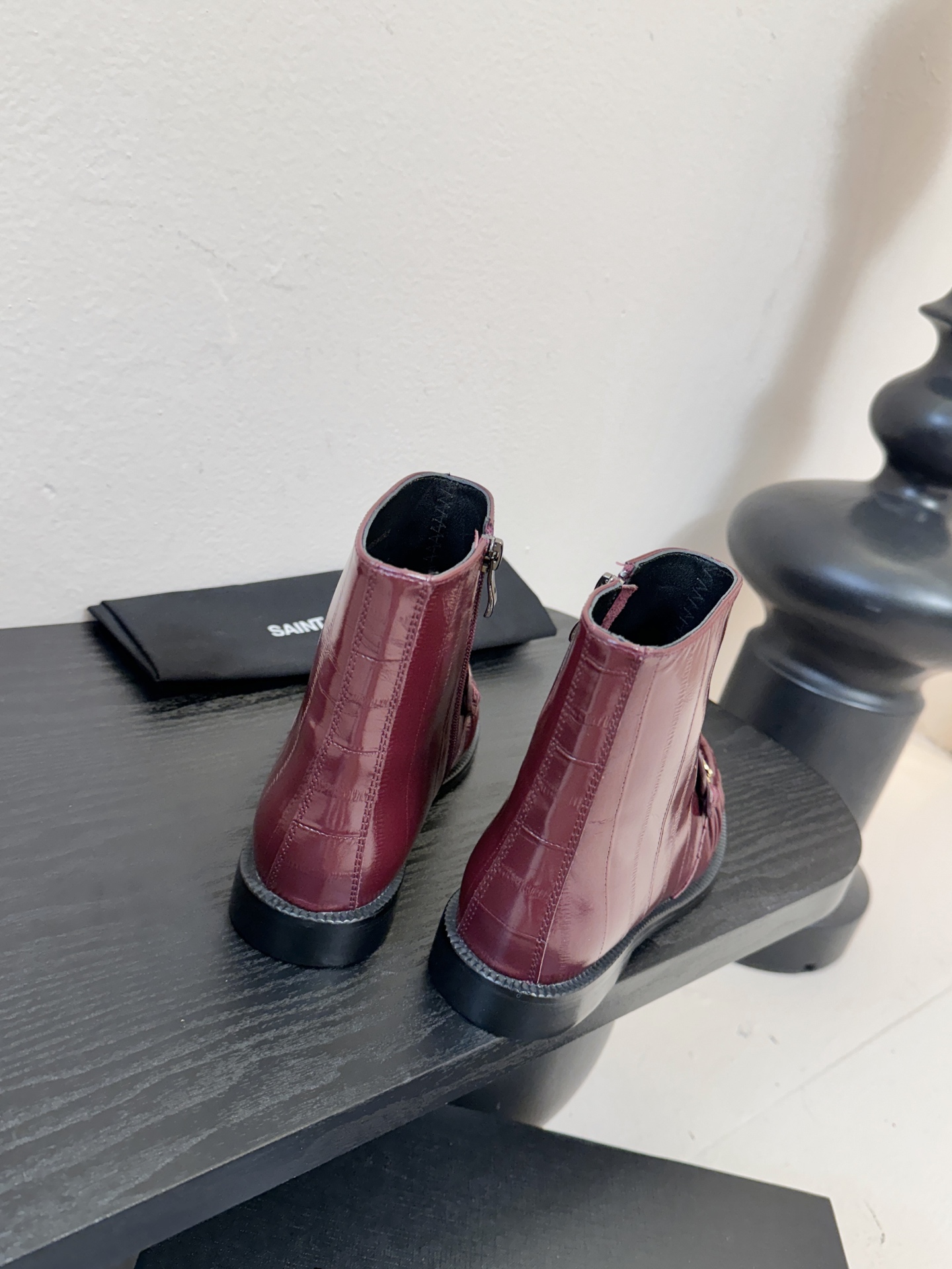 Saint Laurent圣罗兰秋冬最新款布洛克短靴 超多明星时尚博主种草 大小质感与原版完全一致✔️鞋
