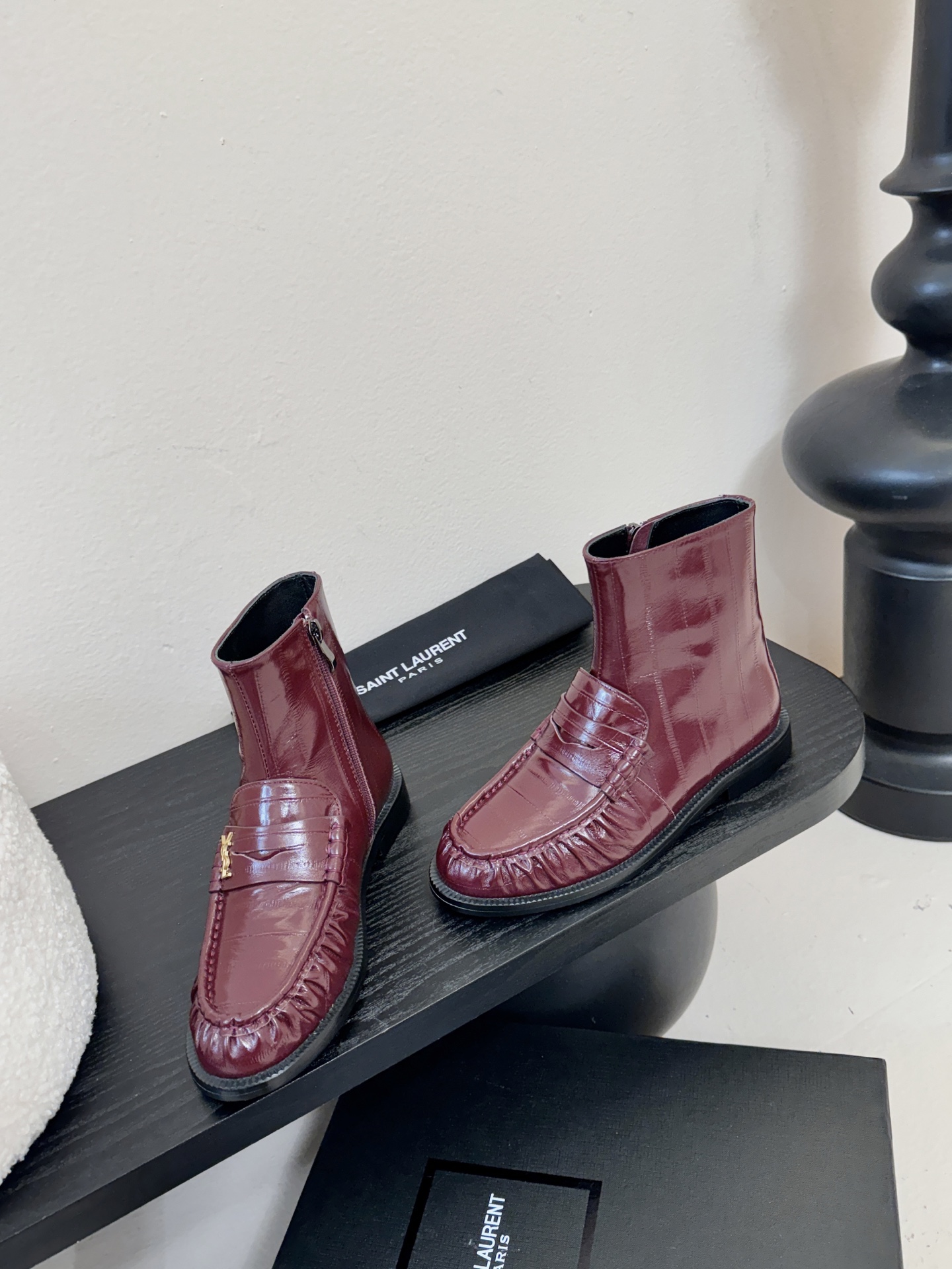 Saint Laurent圣罗兰秋冬最新款布洛克短靴 超多明星时尚博主种草 大小质感与原版完全一致✔️鞋