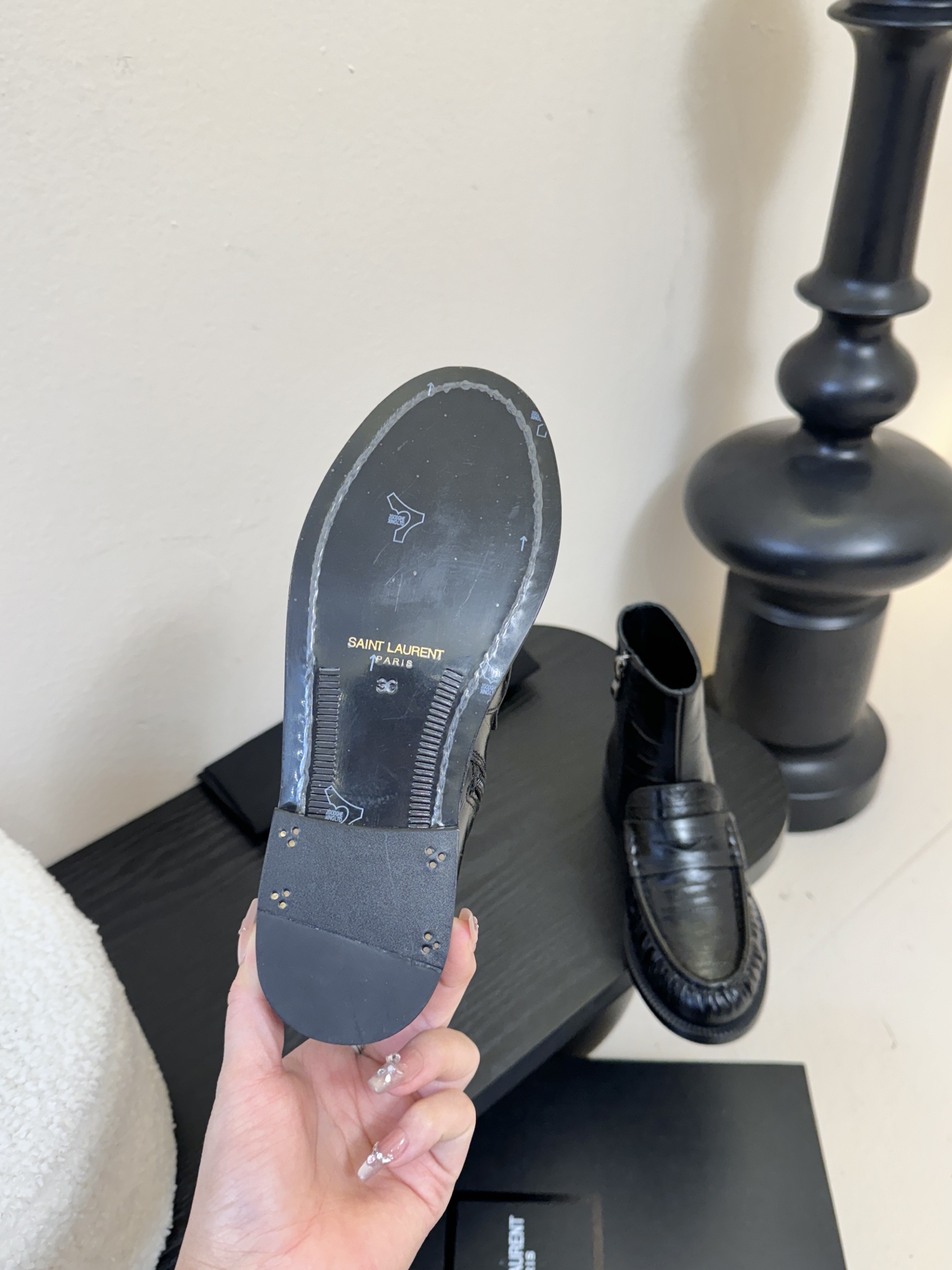 Saint Laurent圣罗兰秋冬最新款布洛克短靴 超多明星时尚博主种草 大小质感与原版完全一致✔️鞋