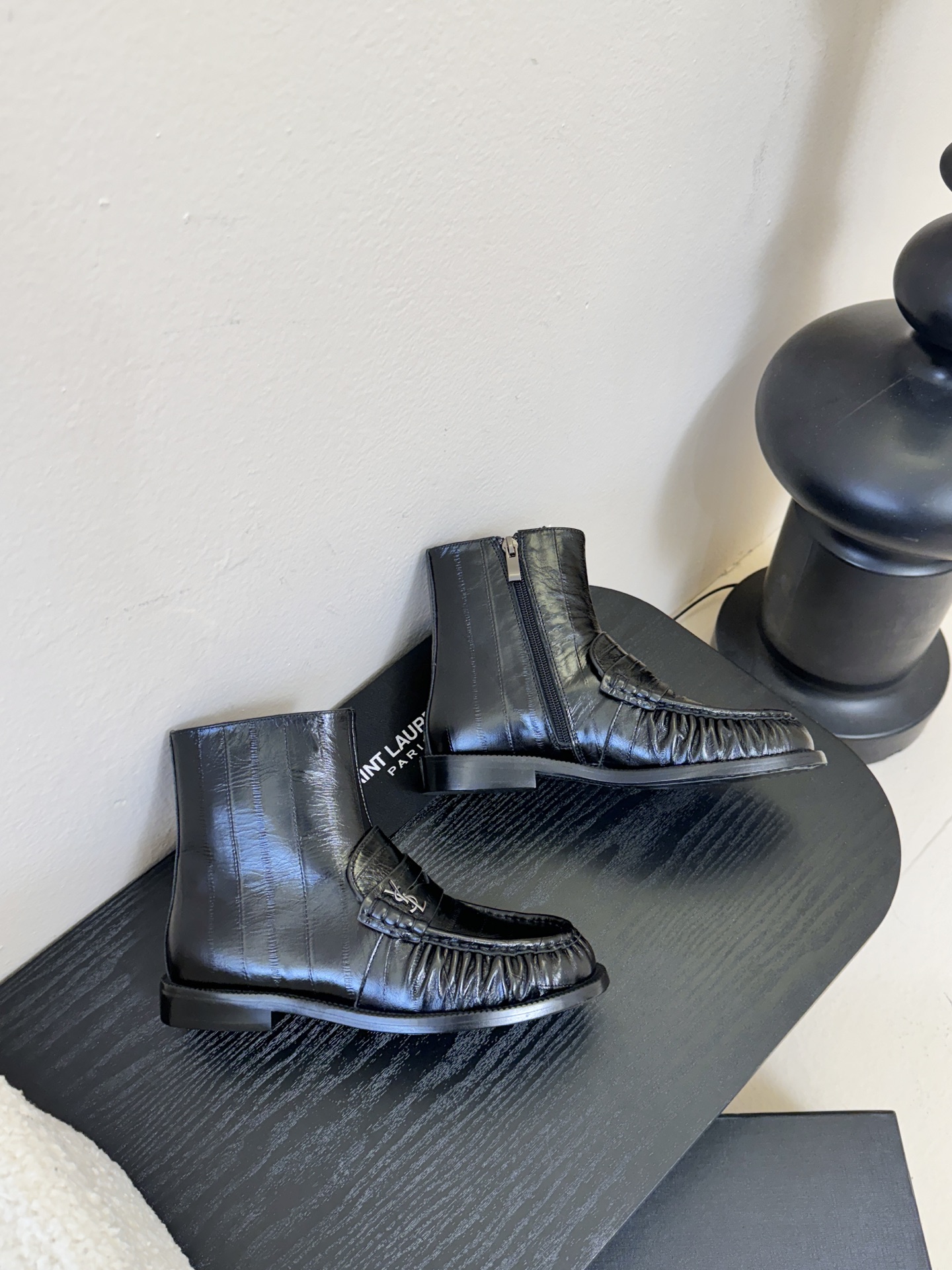 Saint Laurent圣罗兰秋冬最新款布洛克短靴 超多明星时尚博主种草 大小质感与原版完全一致✔️鞋