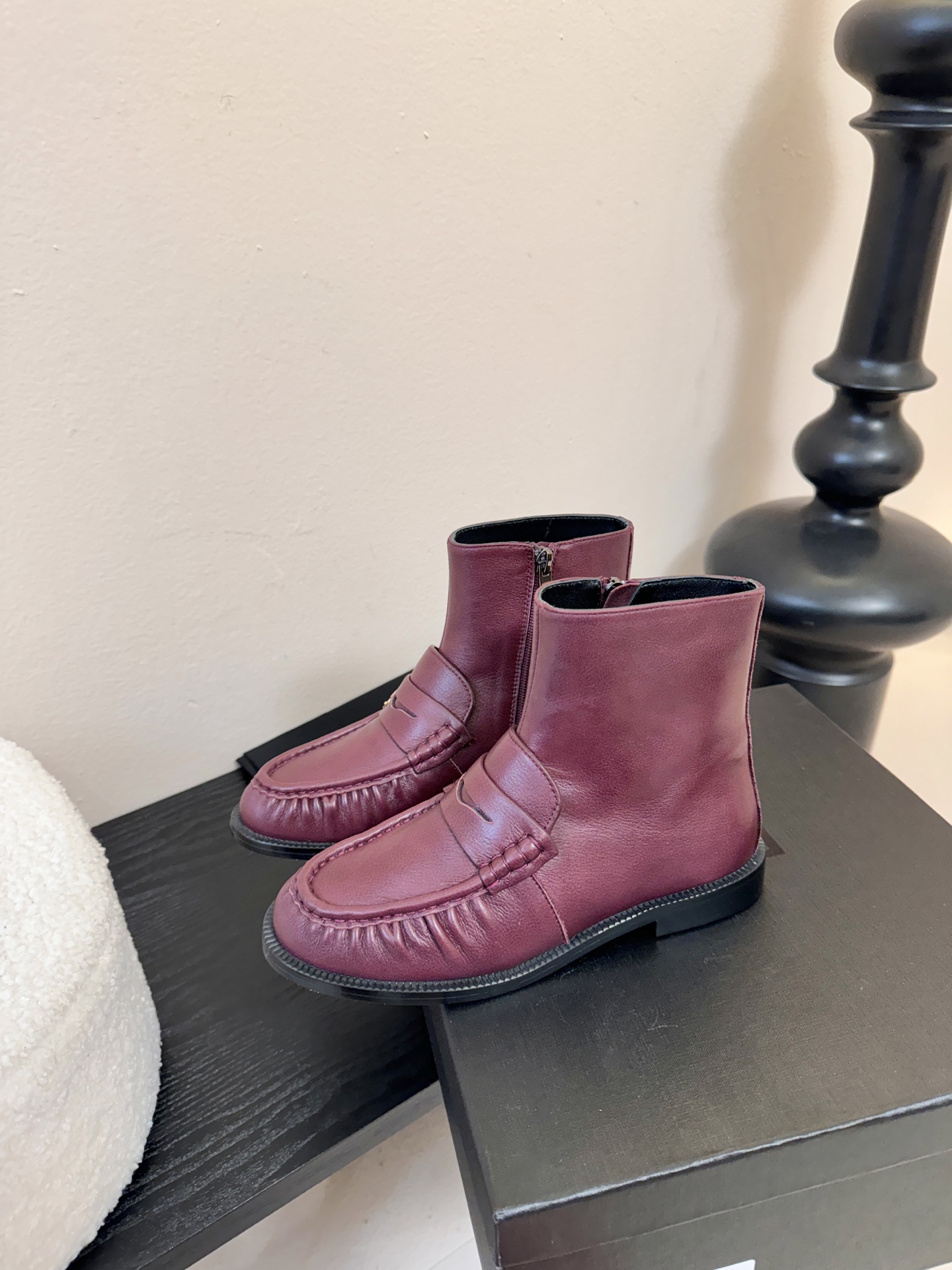 Saint Laurent圣罗兰秋冬最新款布洛克短靴 超多明星时尚博主种草 大小质感与原版完全一致✔️鞋