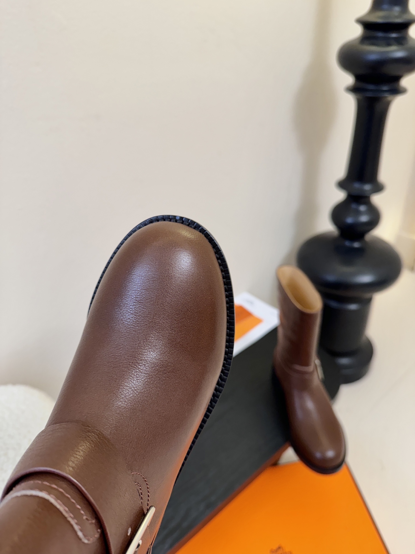 Hermes/爱马仕H家F032 25ss秋冬新款平底英伦风短靴马丁靴经典马丁风格设计，经典耐看！原版楦