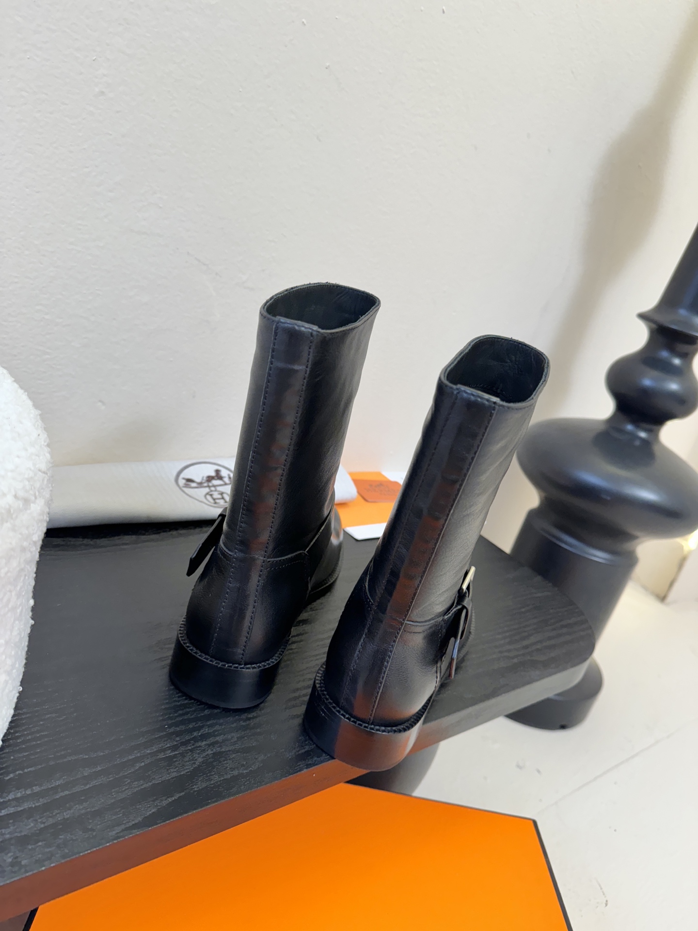 Hermes/爱马仕H家F032 25ss秋冬新款平底英伦风短靴马丁靴经典马丁风格设计，经典耐看！原版楦