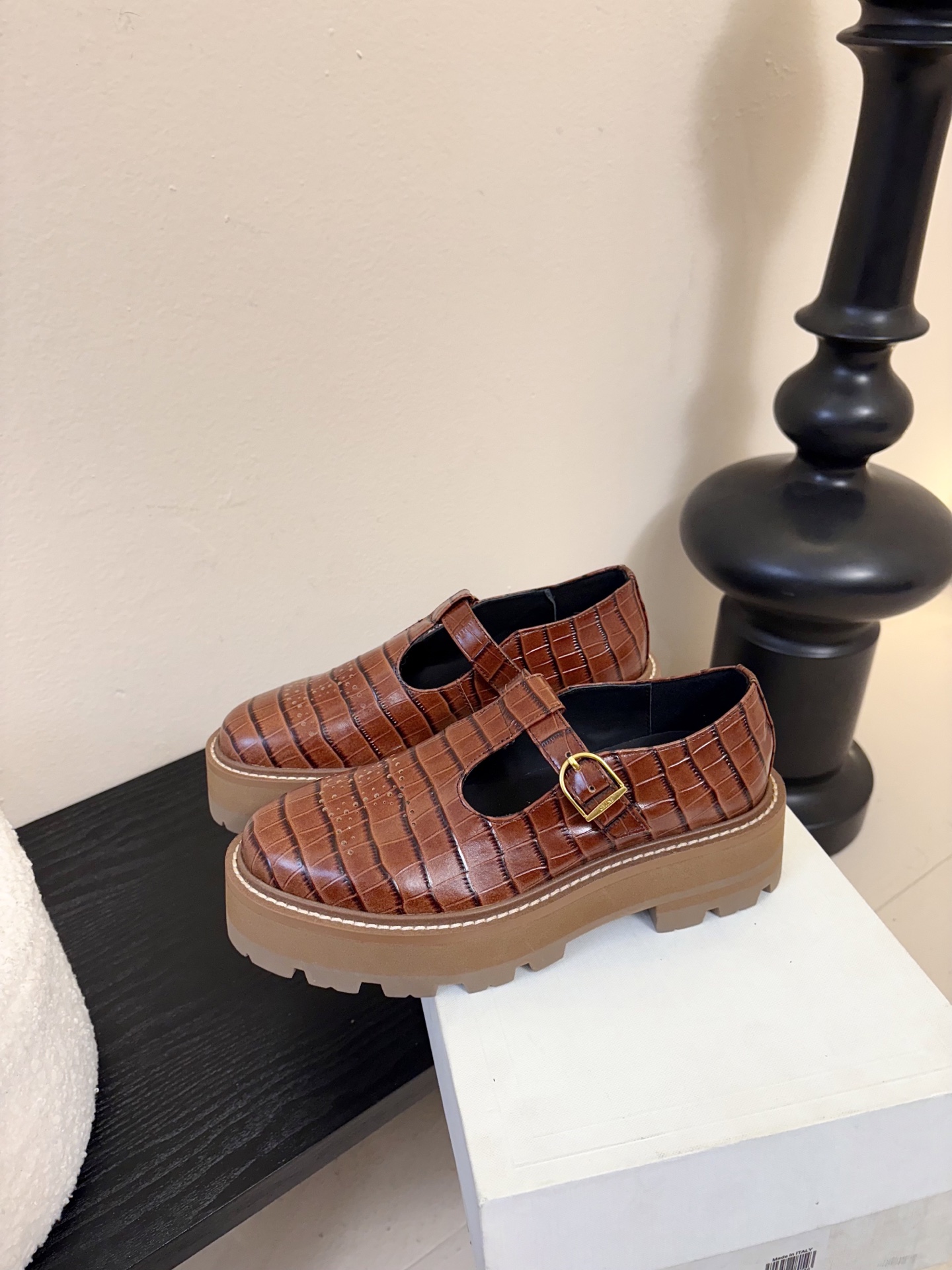 CELINE·思琳/赛琳秋冬款BULKY系列 厚底 流苏 布洛克 雕花 乐福鞋 德比鞋原版购入开发 做货