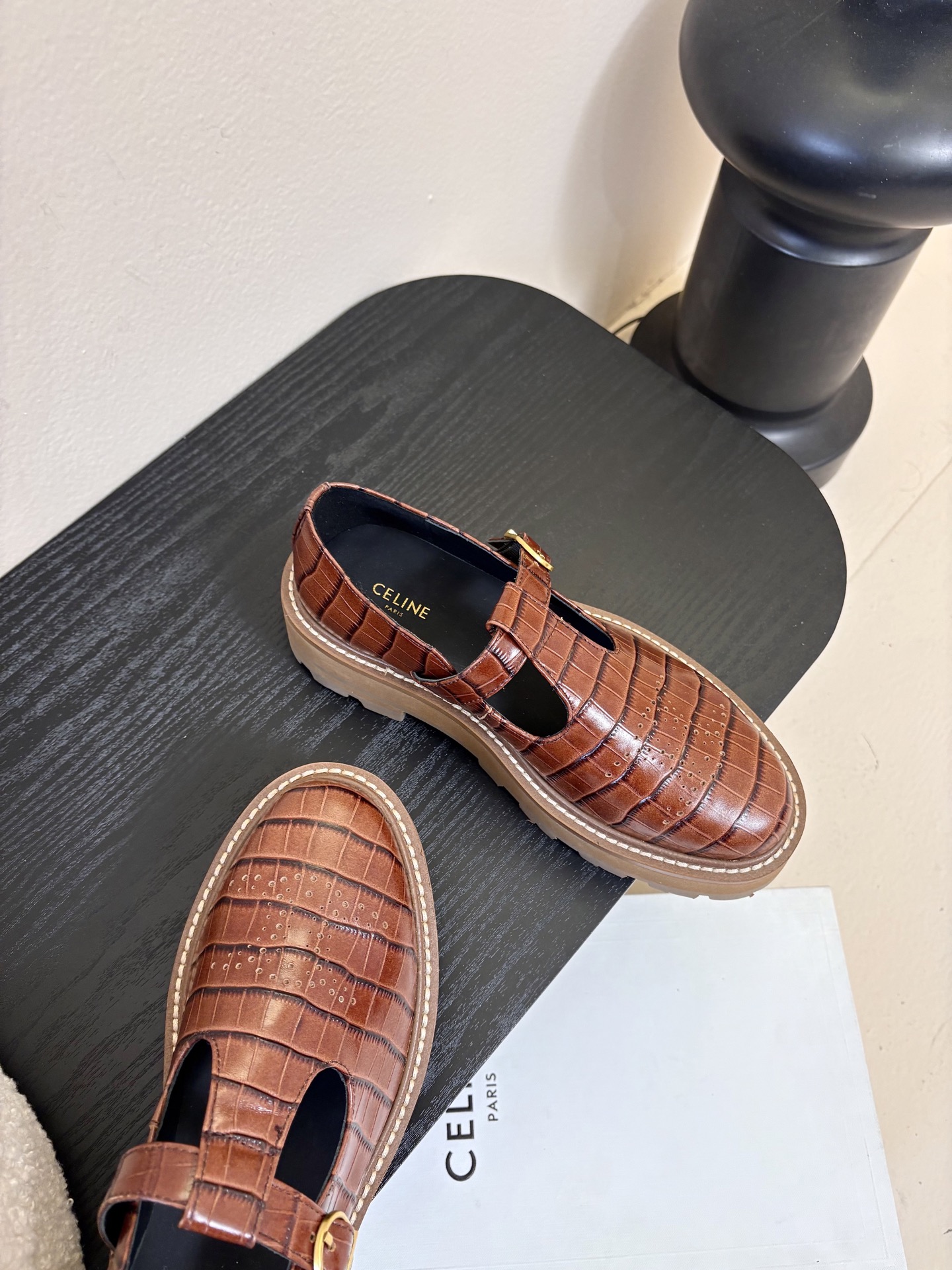 CELINE·思琳/赛琳秋冬款BULKY系列 厚底 流苏 布洛克 雕花 乐福鞋 德比鞋原版购入开发 做货