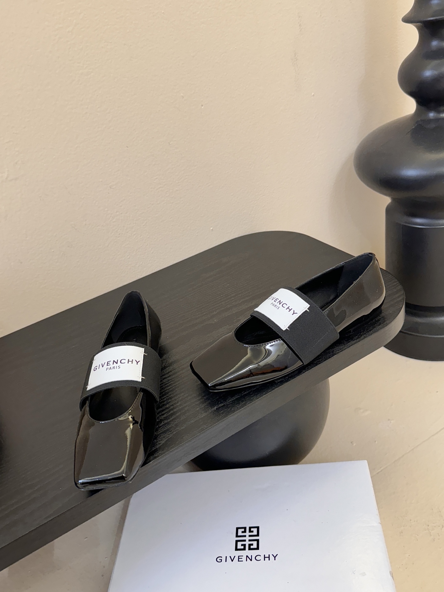 Givenchy/纪梵希F030 26ss早春走秀新款 章若楠同款Sliced Square 松紧带玛丽