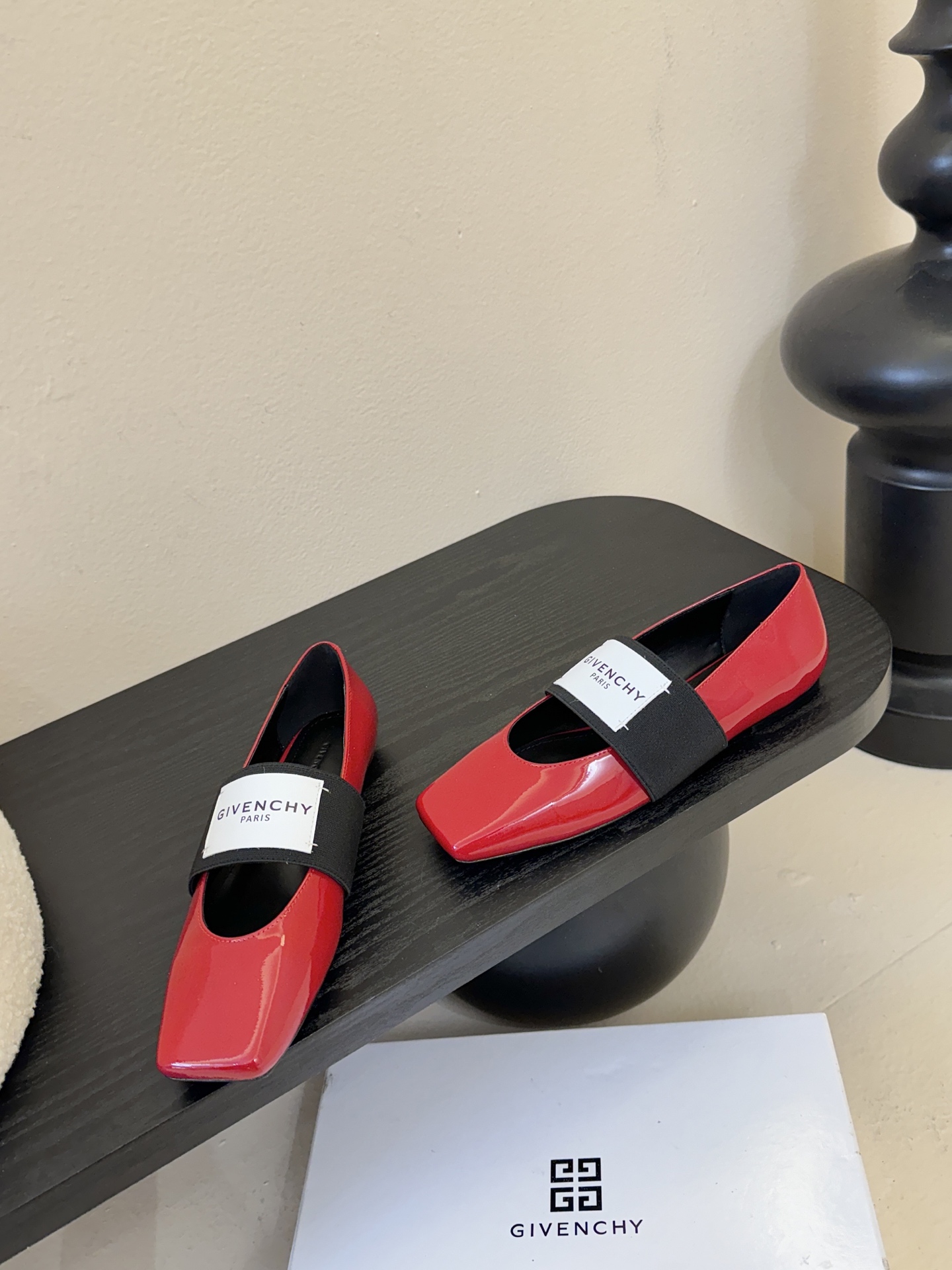 Givenchy/纪梵希F030 26ss早春走秀新款 章若楠同款Sliced Square 松紧带玛丽