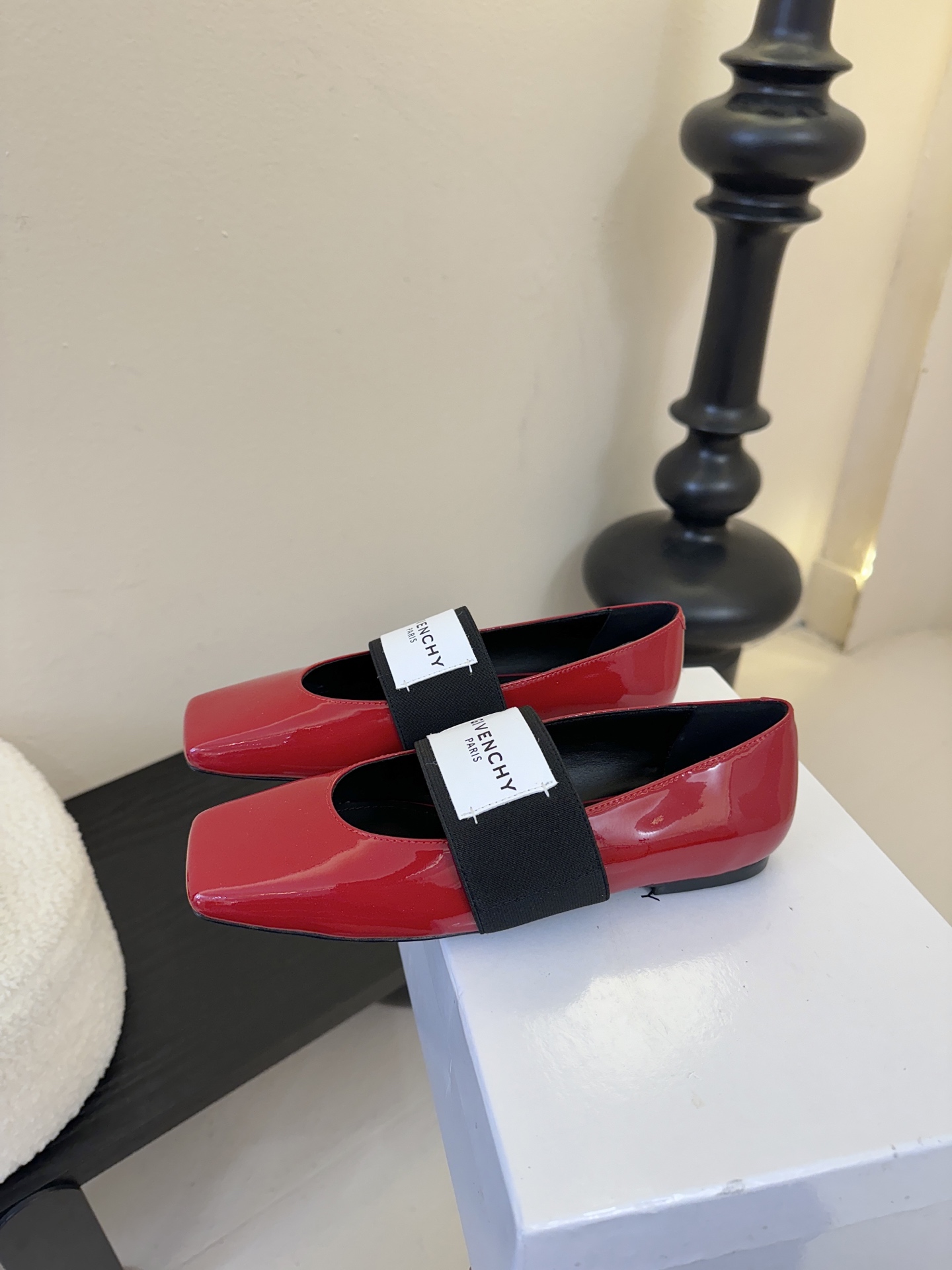 Givenchy/纪梵希F030 26ss早春走秀新款 章若楠同款Sliced Square 松紧带玛丽