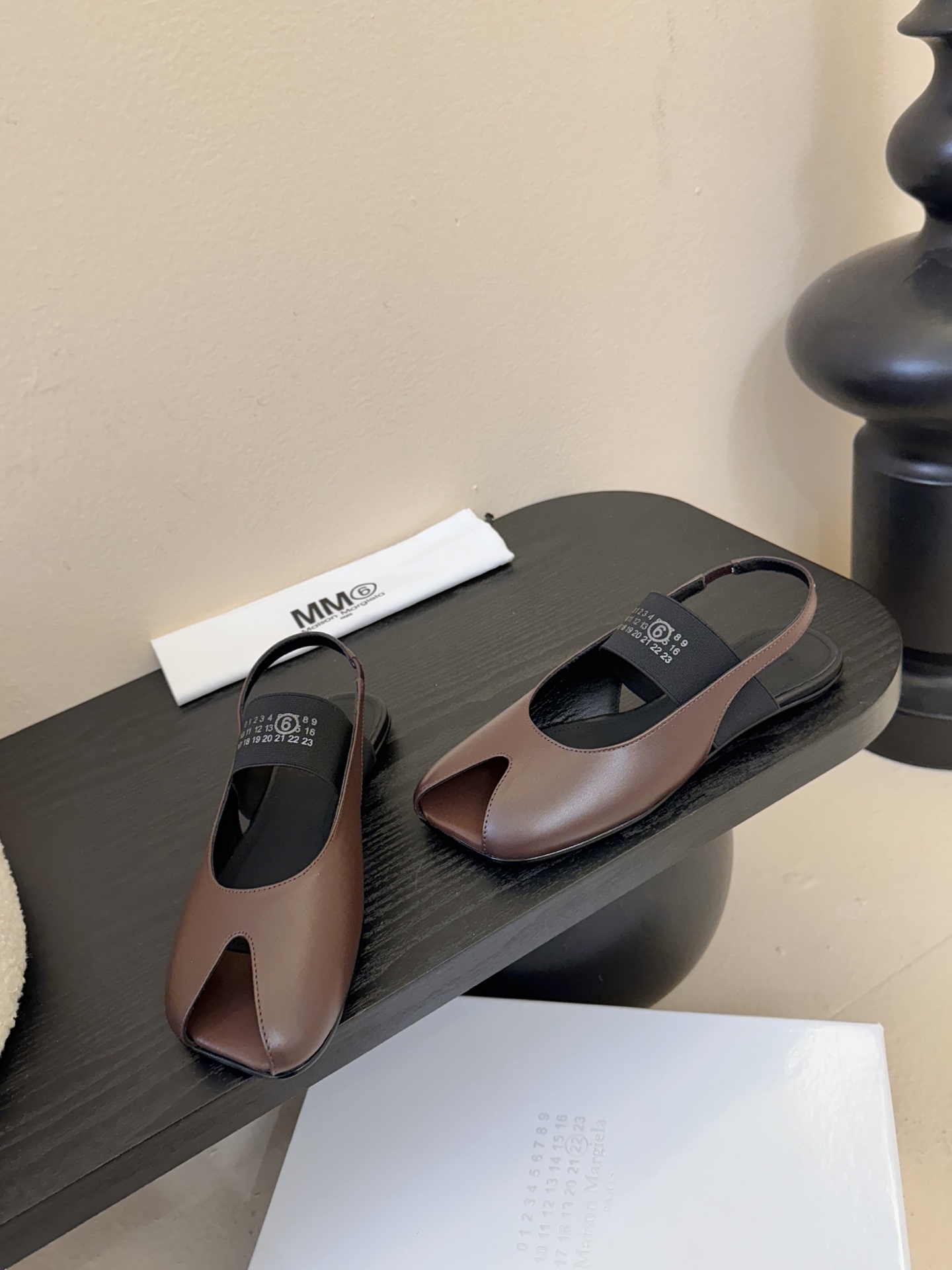 Maison Marginal* MM6苹果头芭蕾舞凉鞋马吉拉设计师太有才了 作为设计元素打造鞋品💯 单