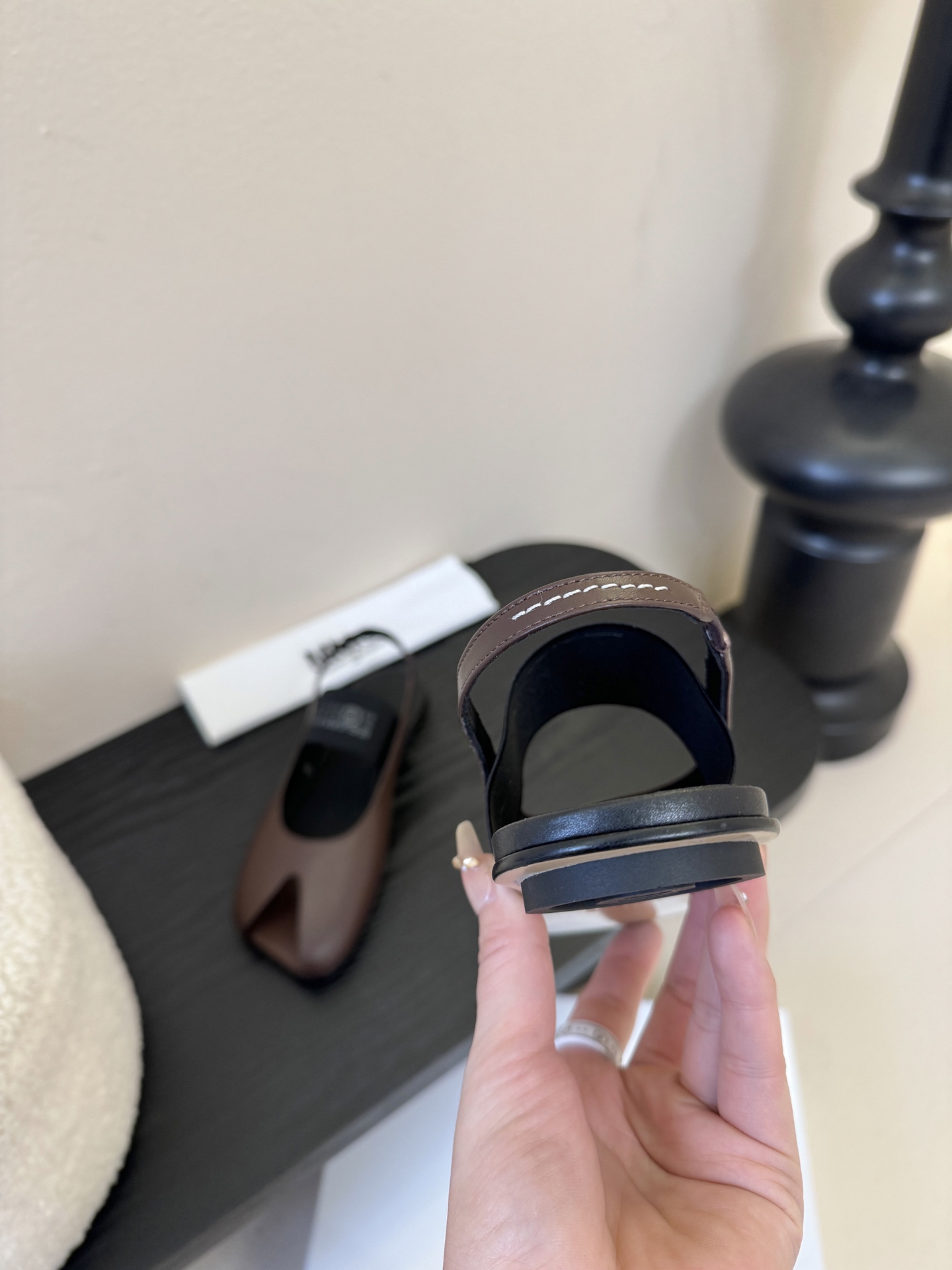 Maison Marginal* MM6苹果头芭蕾舞凉鞋马吉拉设计师太有才了 作为设计元素打造鞋品💯 单