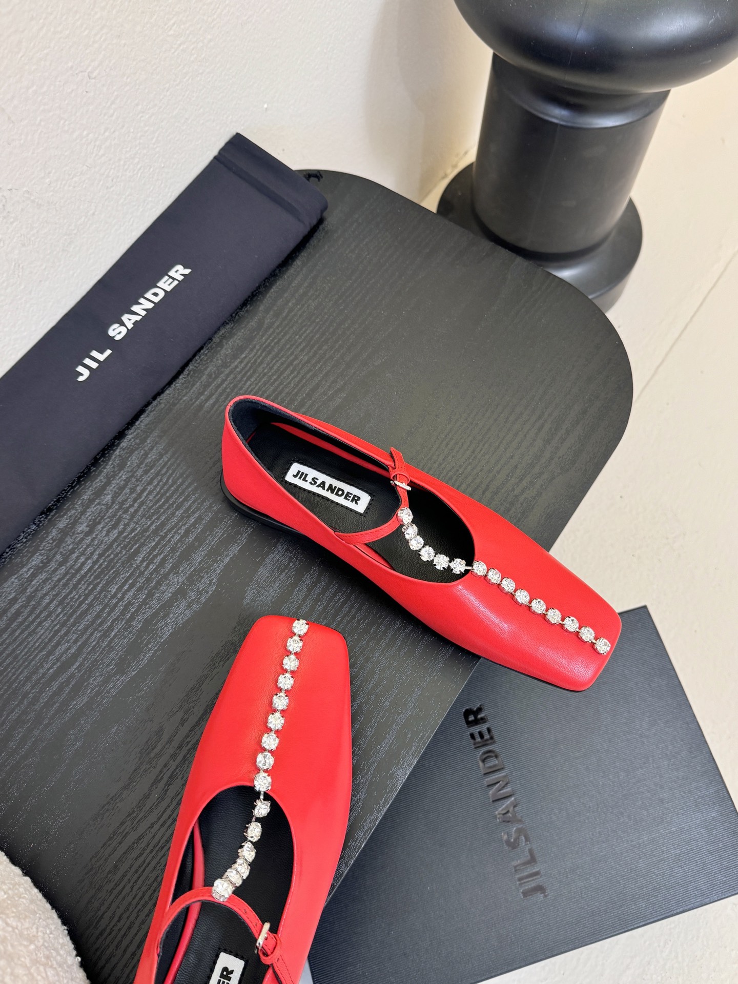 顶级 JILSANDER个性潮流新品🆕正品购入开发、完美复刻一比一做法、经典的线条设计、炒鸡百搭的一款夏