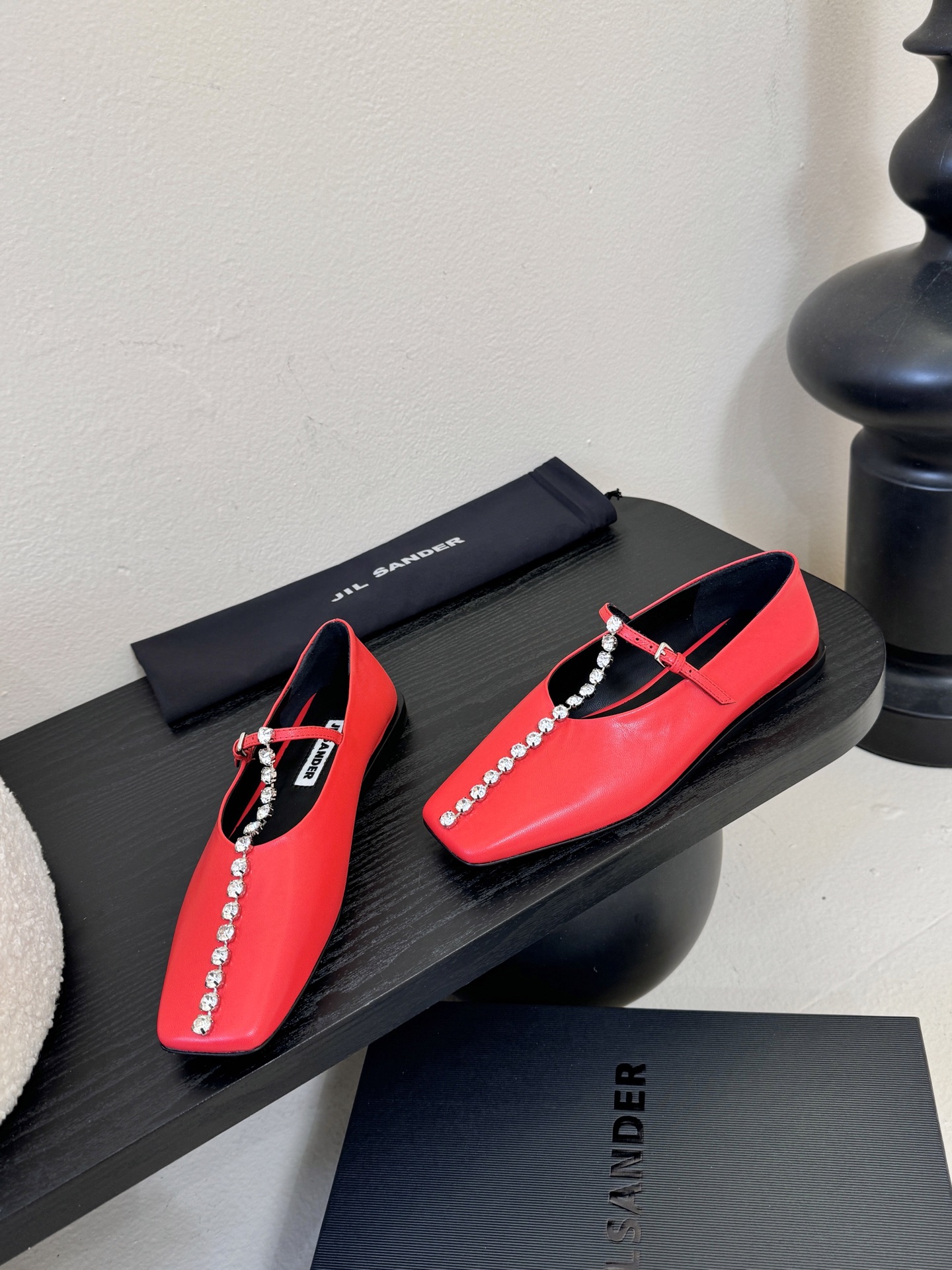 顶级 JILSANDER个性潮流新品🆕正品购入开发、完美复刻一比一做法、经典的线条设计、炒鸡百搭的一款夏