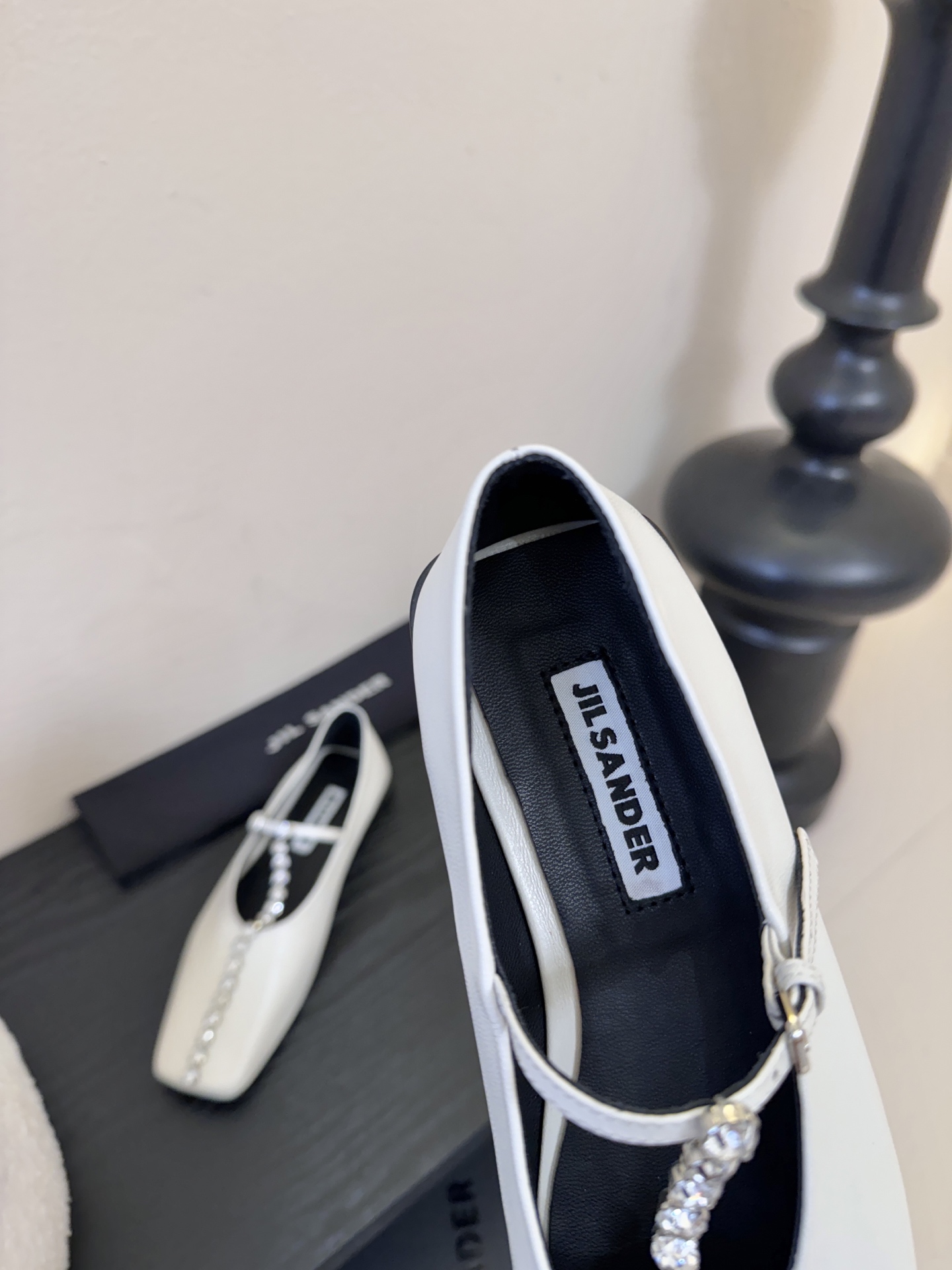 顶级 JILSANDER个性潮流新品🆕正品购入开发、完美复刻一比一做法、经典的线条设计、炒鸡百搭的一款夏