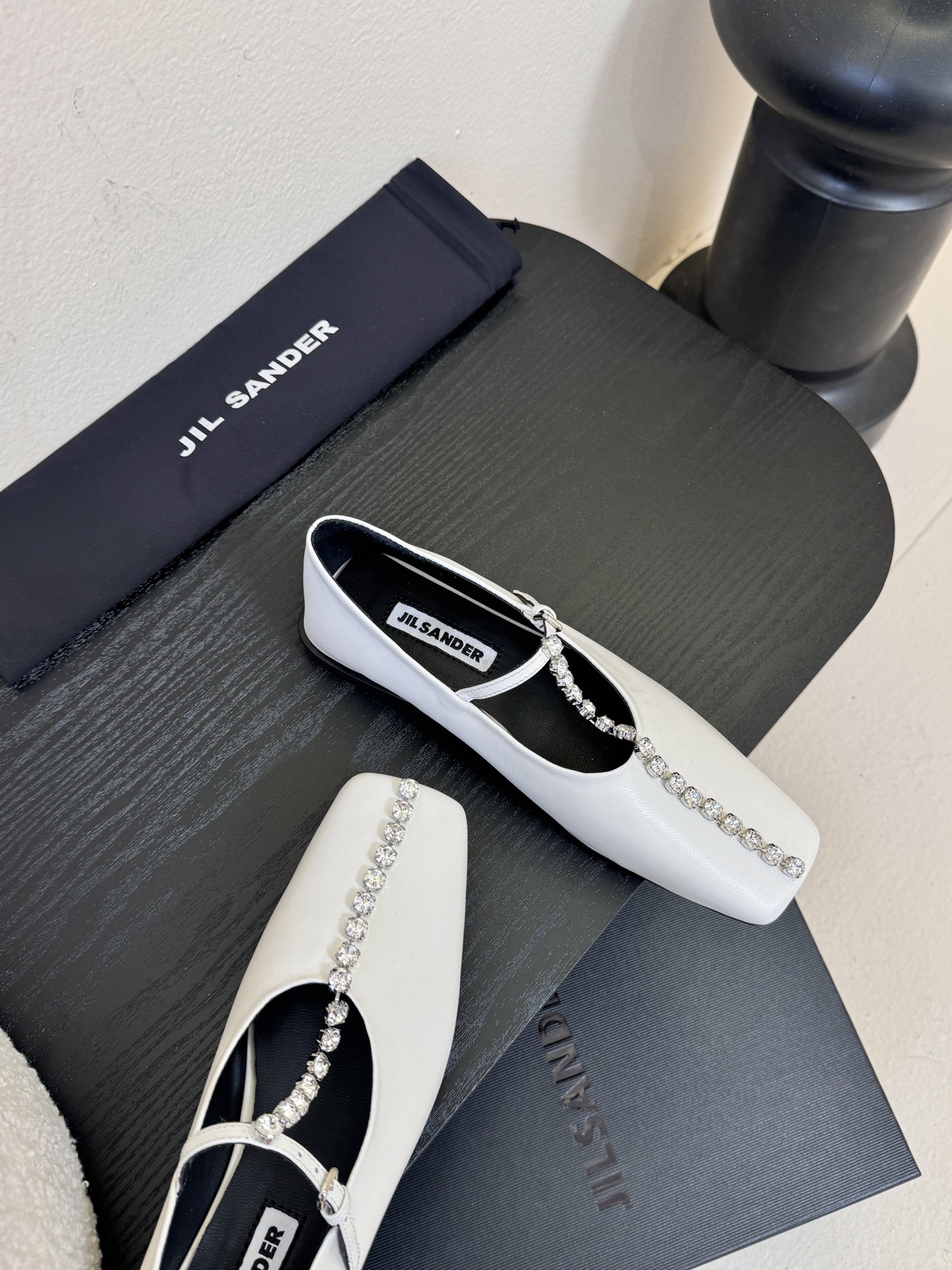 顶级 JILSANDER个性潮流新品🆕正品购入开发、完美复刻一比一做法、经典的线条设计、炒鸡百搭的一款夏