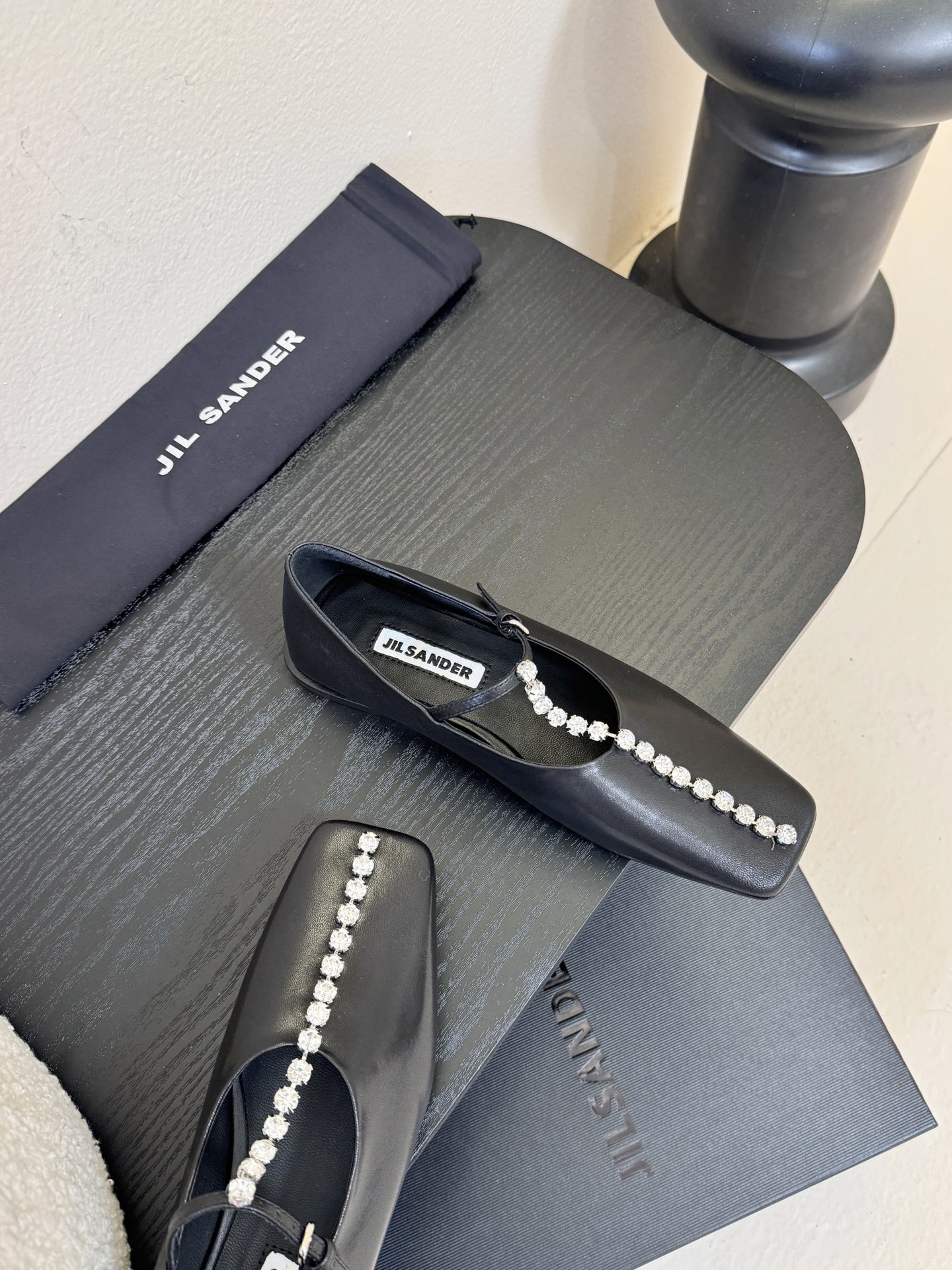 顶级 JILSANDER个性潮流新品🆕正品购入开发、完美复刻一比一做法、经典的线条设计、炒鸡百搭的一款夏