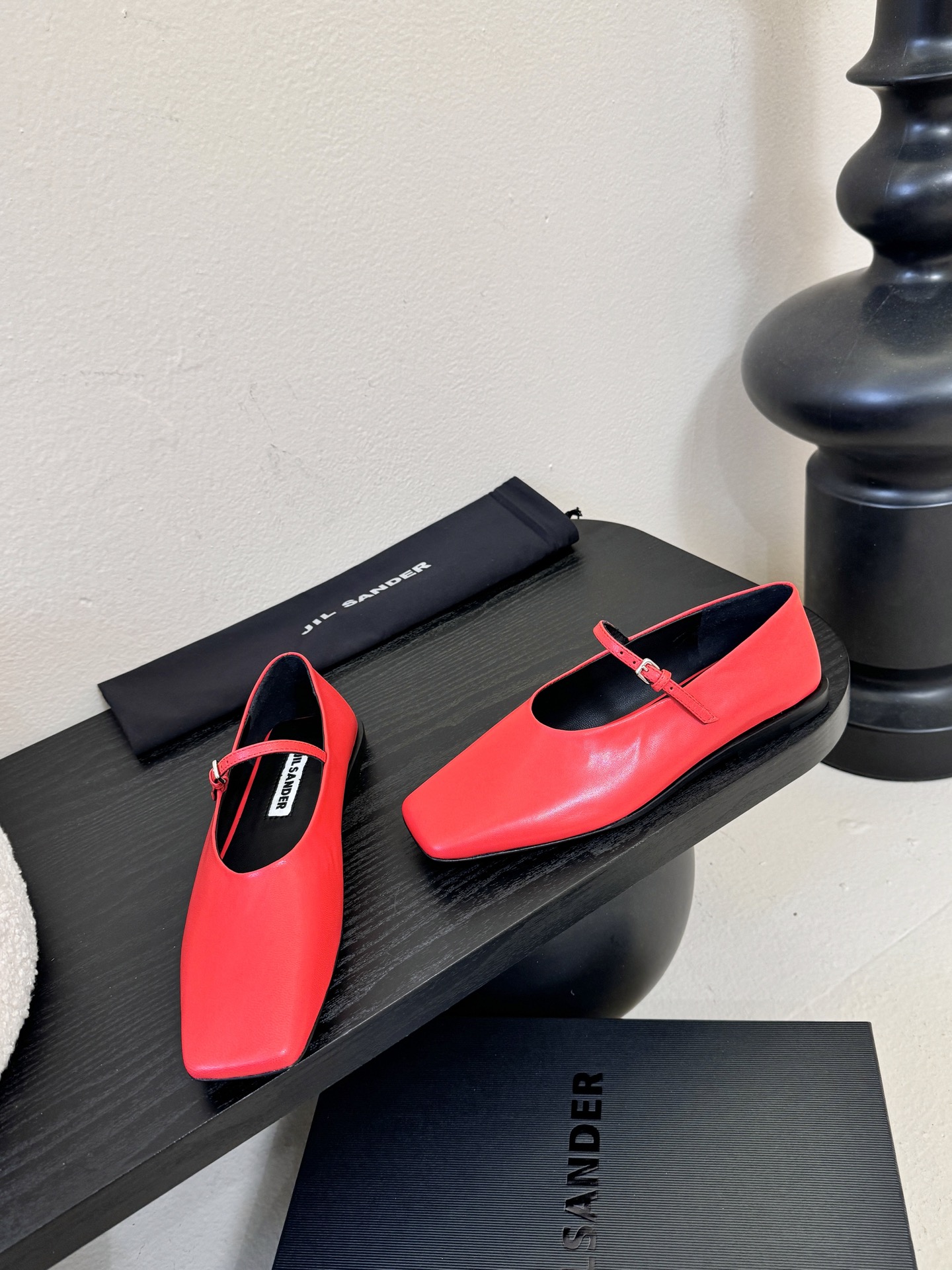 顶级 JILSANDER个性潮流新品🆕正品购入开发、完美复刻一比一做法、经典的线条设计、炒鸡百搭的一款夏