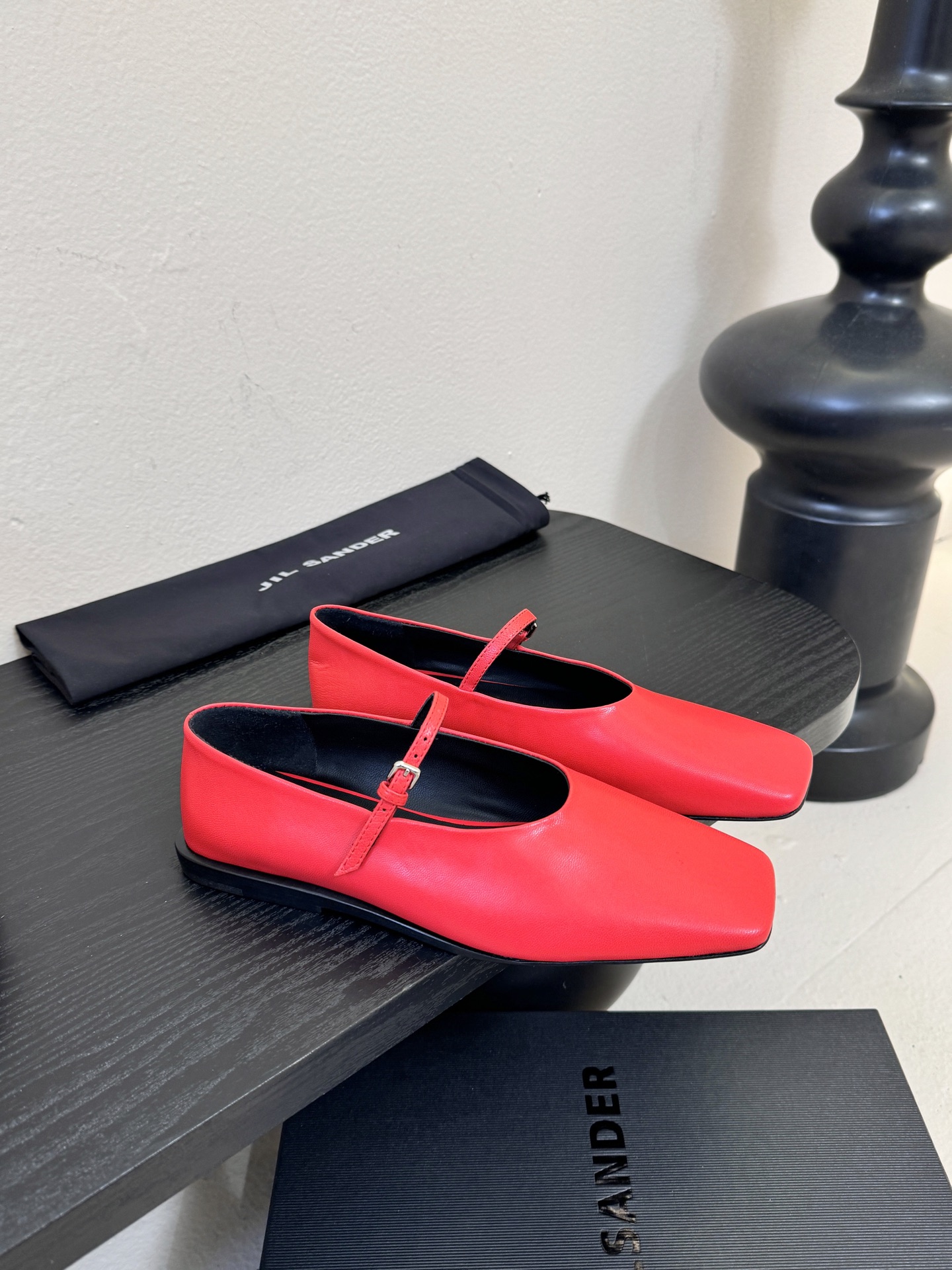 顶级 JILSANDER个性潮流新品🆕正品购入开发、完美复刻一比一做法、经典的线条设计、炒鸡百搭的一款夏