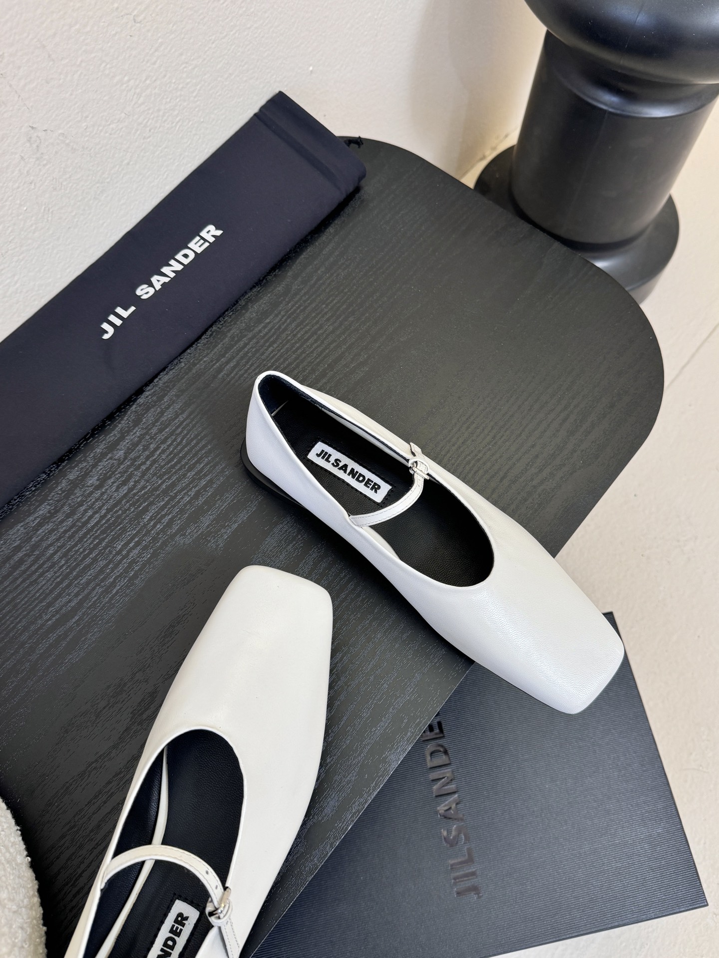 顶级 JILSANDER个性潮流新品🆕正品购入开发、完美复刻一比一做法、经典的线条设计、炒鸡百搭的一款夏