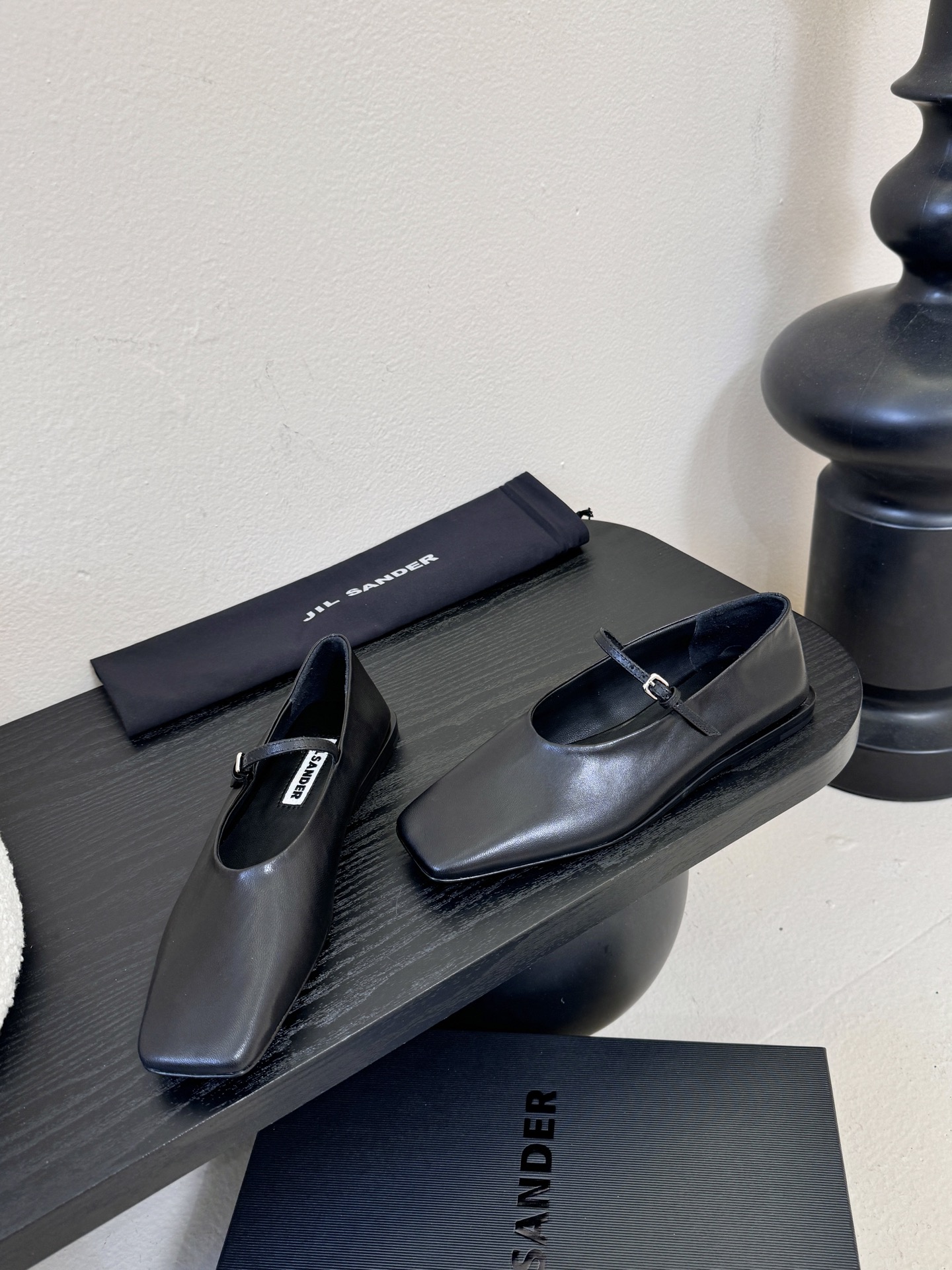 顶级 JILSANDER个性潮流新品🆕正品购入开发、完美复刻一比一做法、经典的线条设计、炒鸡百搭的一款夏