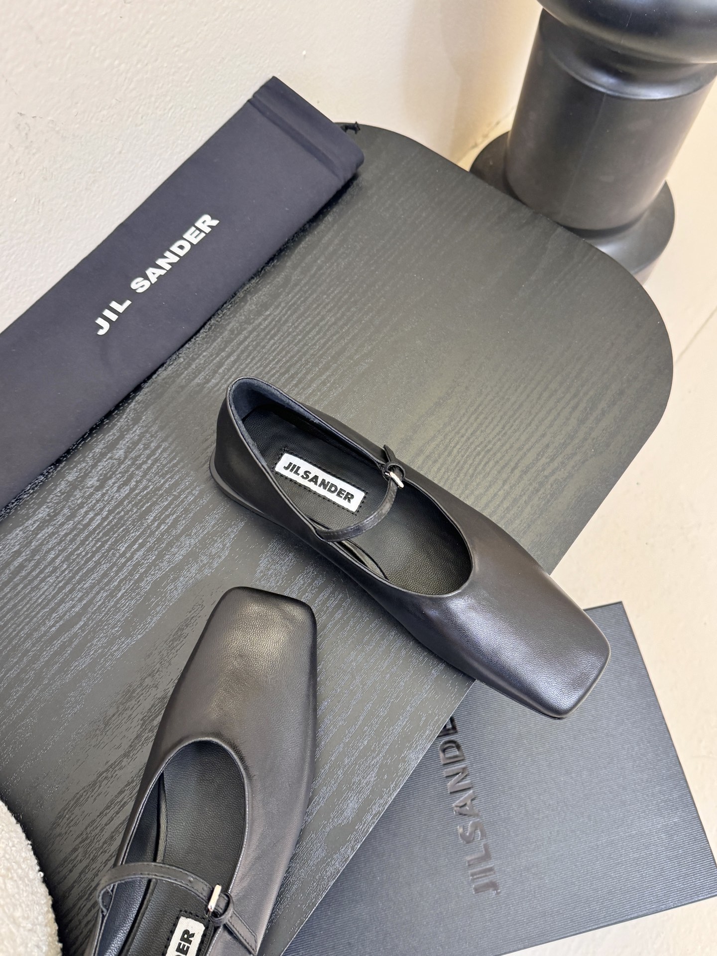 顶级 JILSANDER个性潮流新品🆕正品购入开发、完美复刻一比一做法、经典的线条设计、炒鸡百搭的一款夏