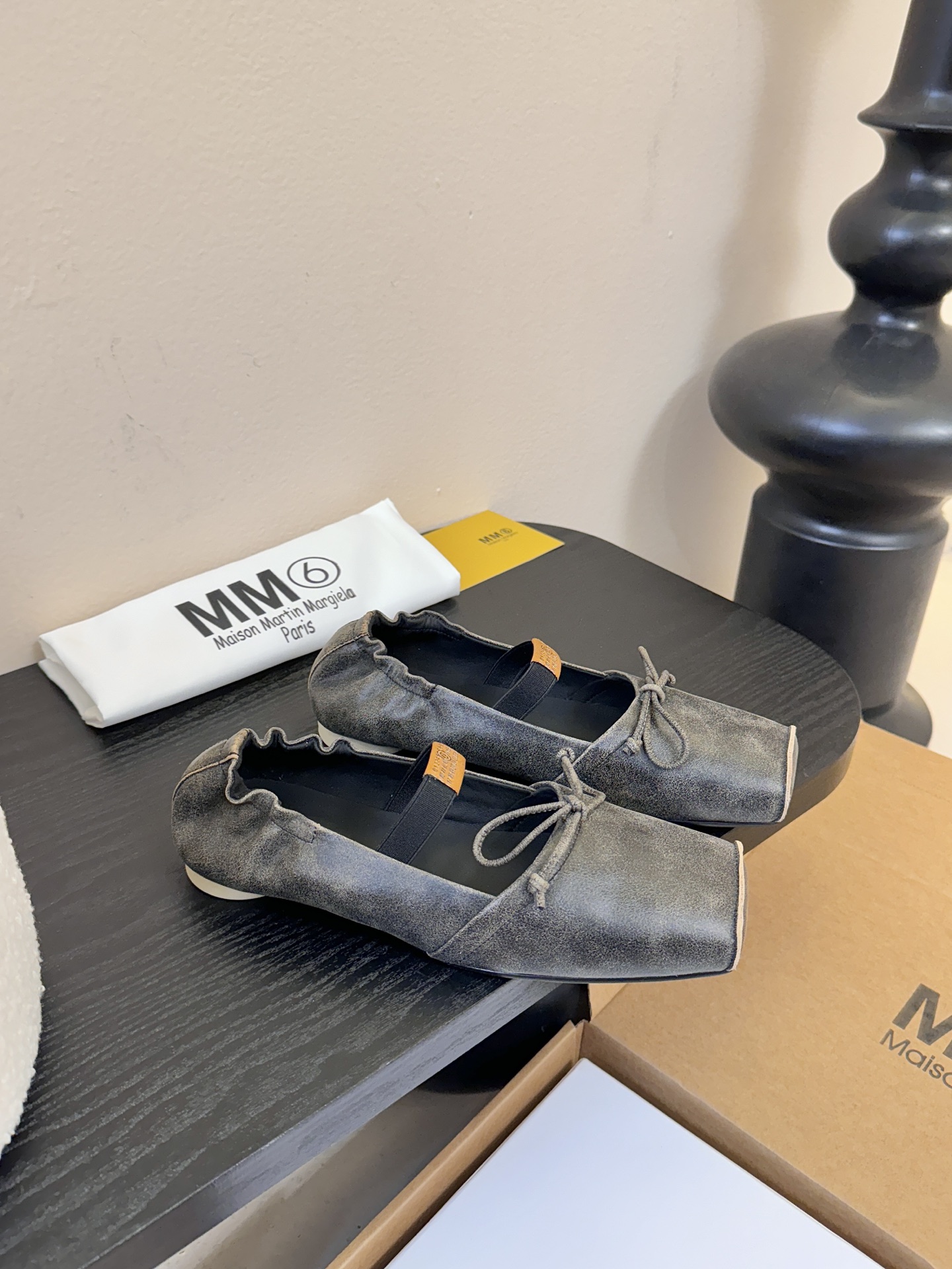 Maison Margie*马吉拉•分趾粗跟平底复古玛丽珍娃娃头苹果头芭蕾舞指鱼嘴单鞋棒了的版本 非常不