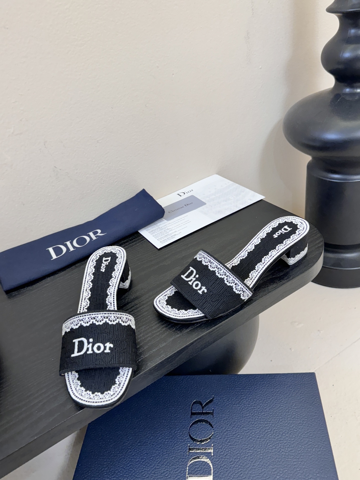 Dior | 迪奥早春新品走秀款CD刺绣logo度假风平底、粗跟拖鞋！ 硬货上新🆕❥代购级别！高级感十足