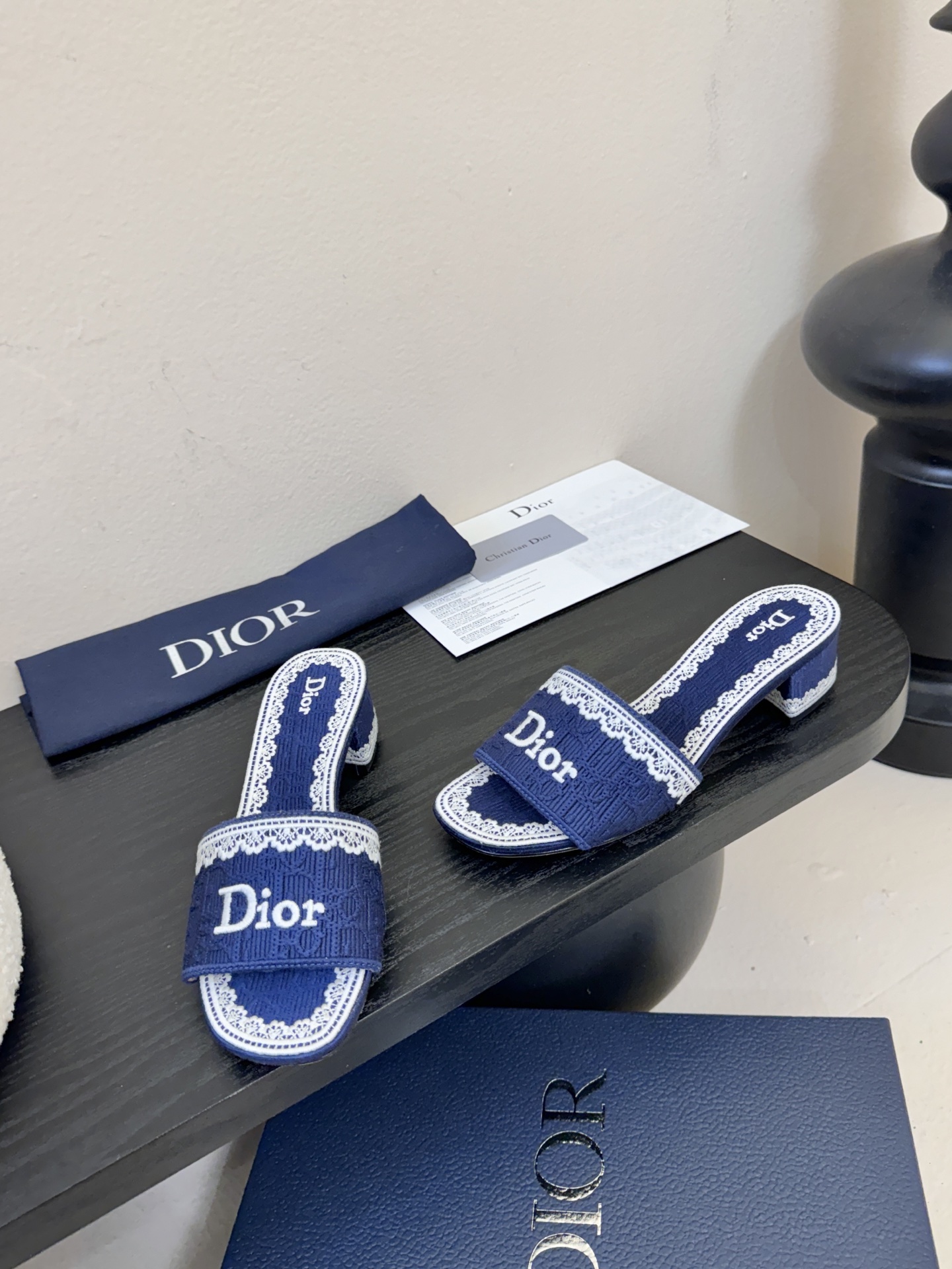 Dior | 迪奥早春新品走秀款CD刺绣logo度假风平底、粗跟拖鞋！ 硬货上新🆕❥代购级别！高级感十足