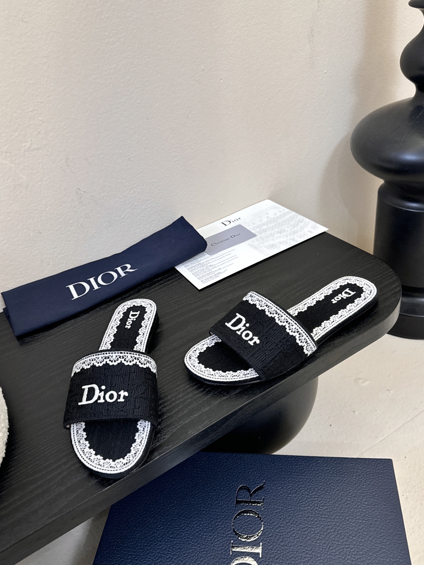 Dior | 迪奥早春新品走秀款CD刺绣logo度假风平底、粗跟拖鞋！ 硬货上新🆕❥代购级别！高级感十足